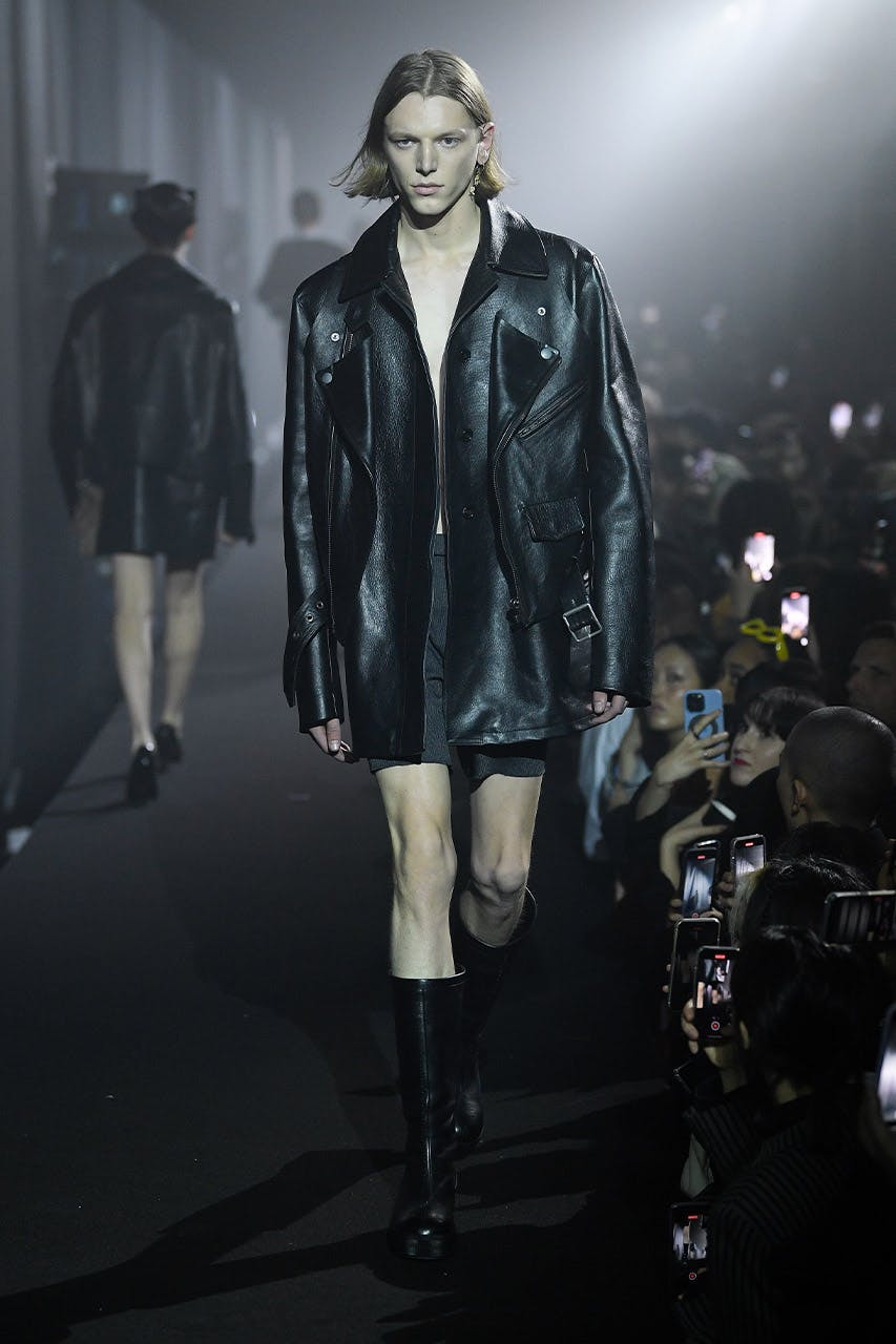 raf-simons-ss23-collection-mens-womens-new-001_0004_look0038