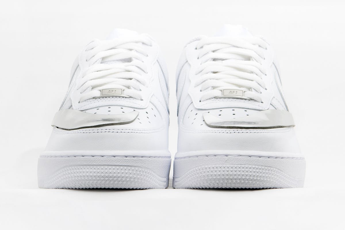 COMME des x Nike Air Force 1 Collab is Pretty Plain