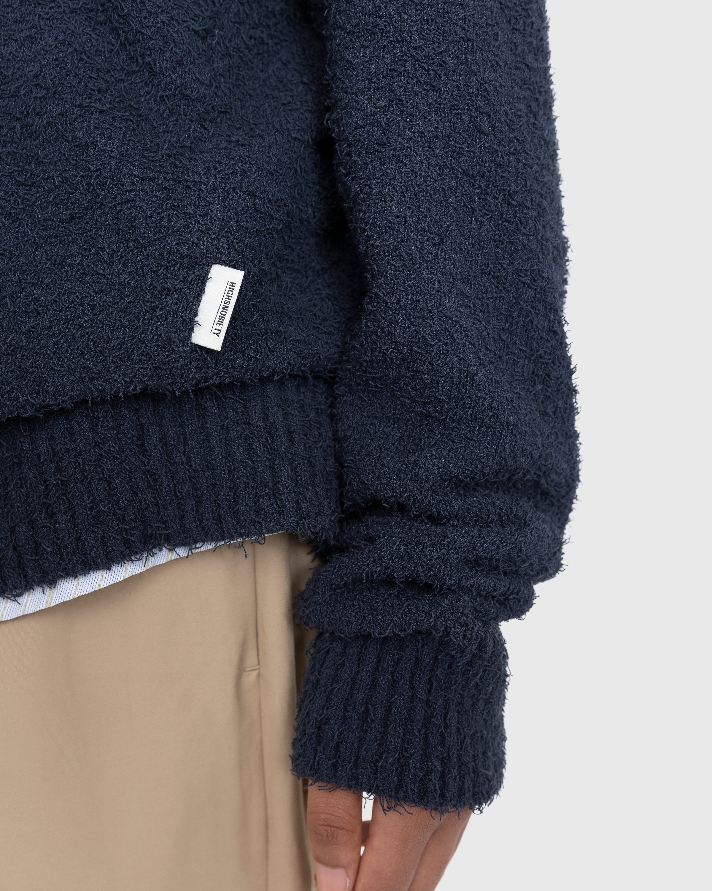 Highsnobiety – Raglan Crewneck Sweater Black - Knitwear - Black - Image 6