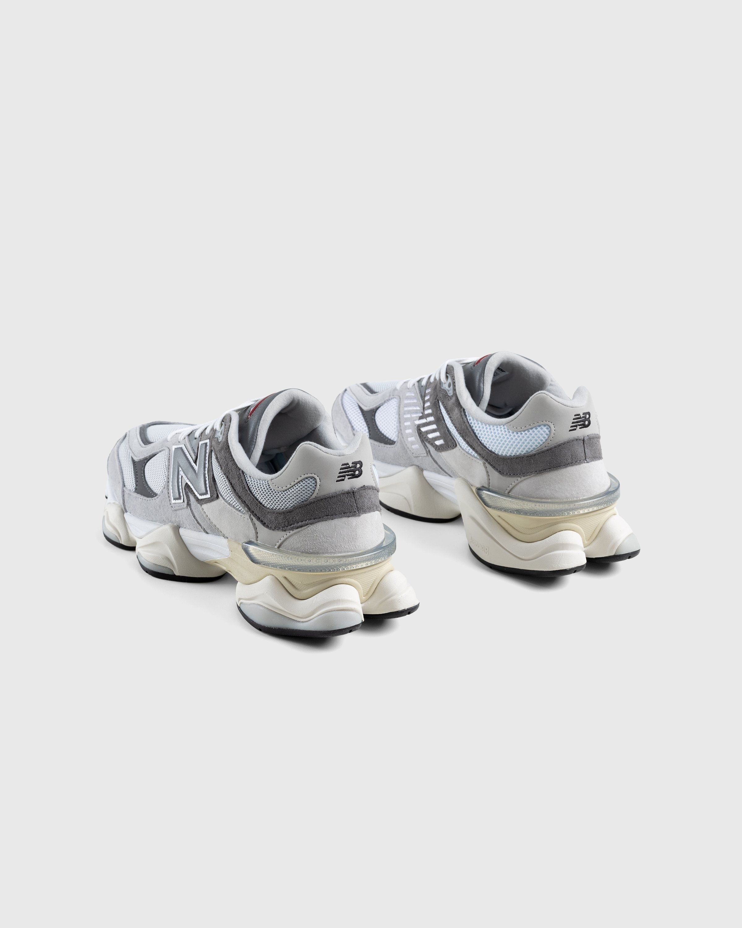 New Balance – U9060GRY Grey - Low Top Sneakers - Grey - Image 4