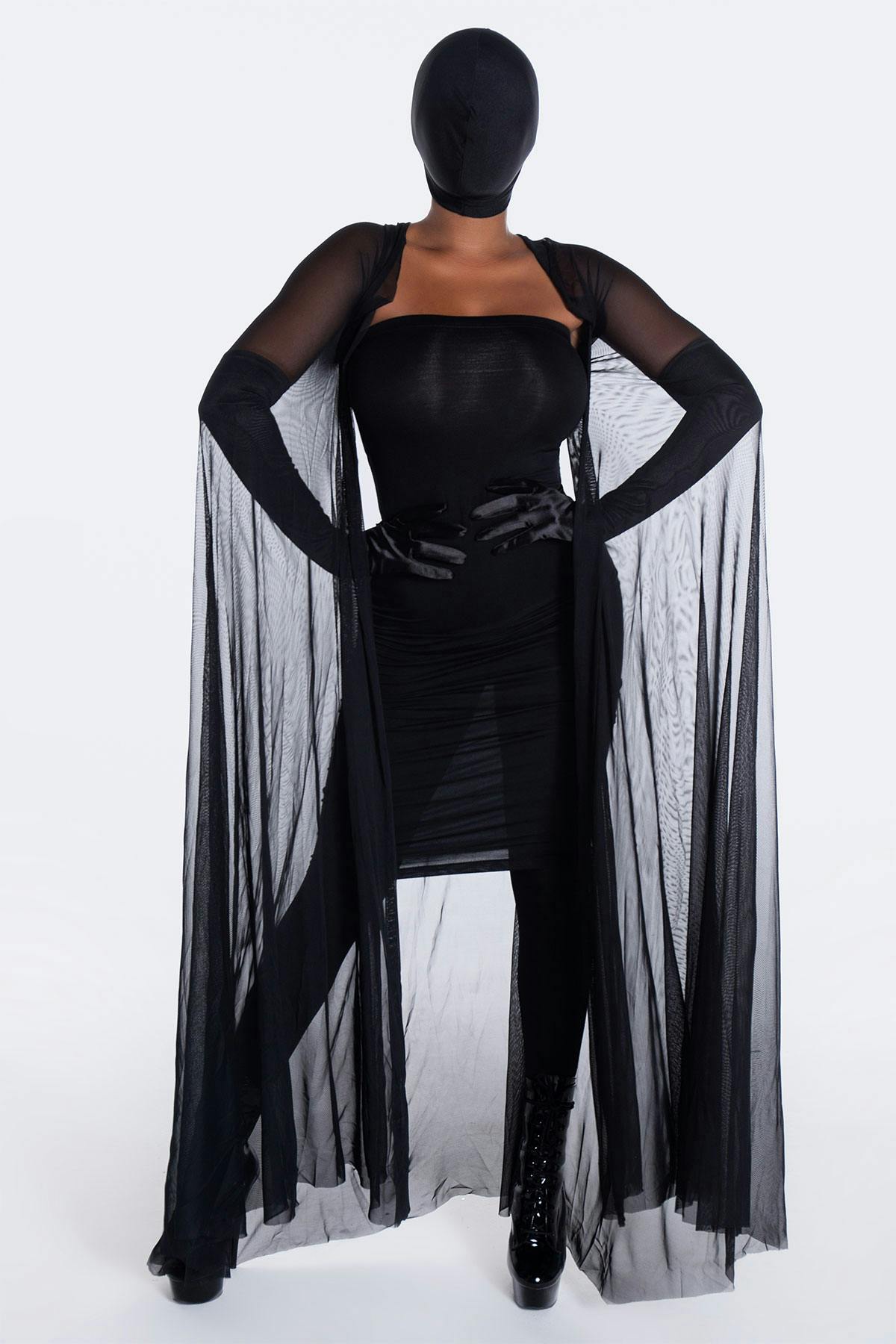 kim-kardashian-halloween-costume-01