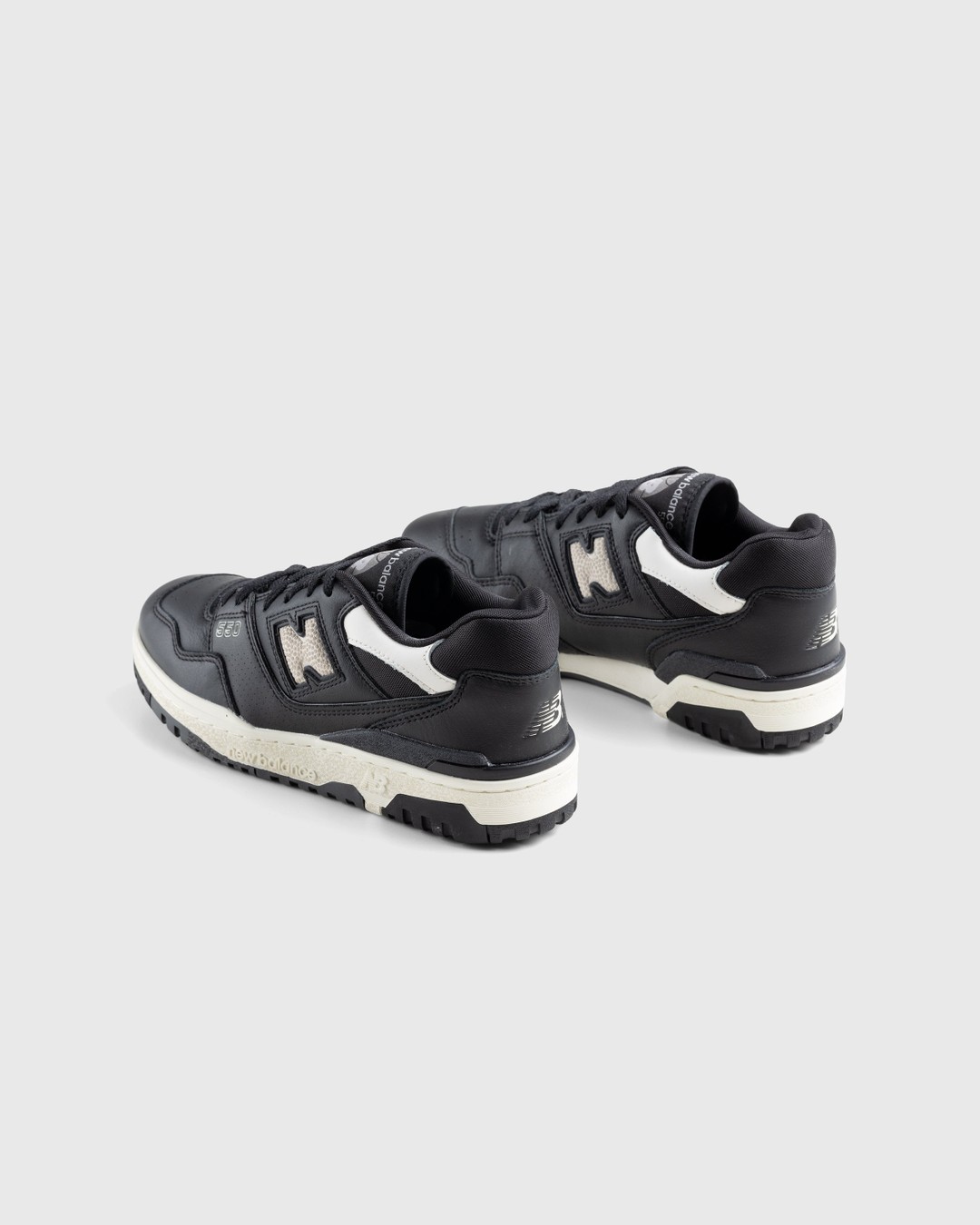 New Balance – BB550LBW Black/White - Sneakers - Black - Image 4