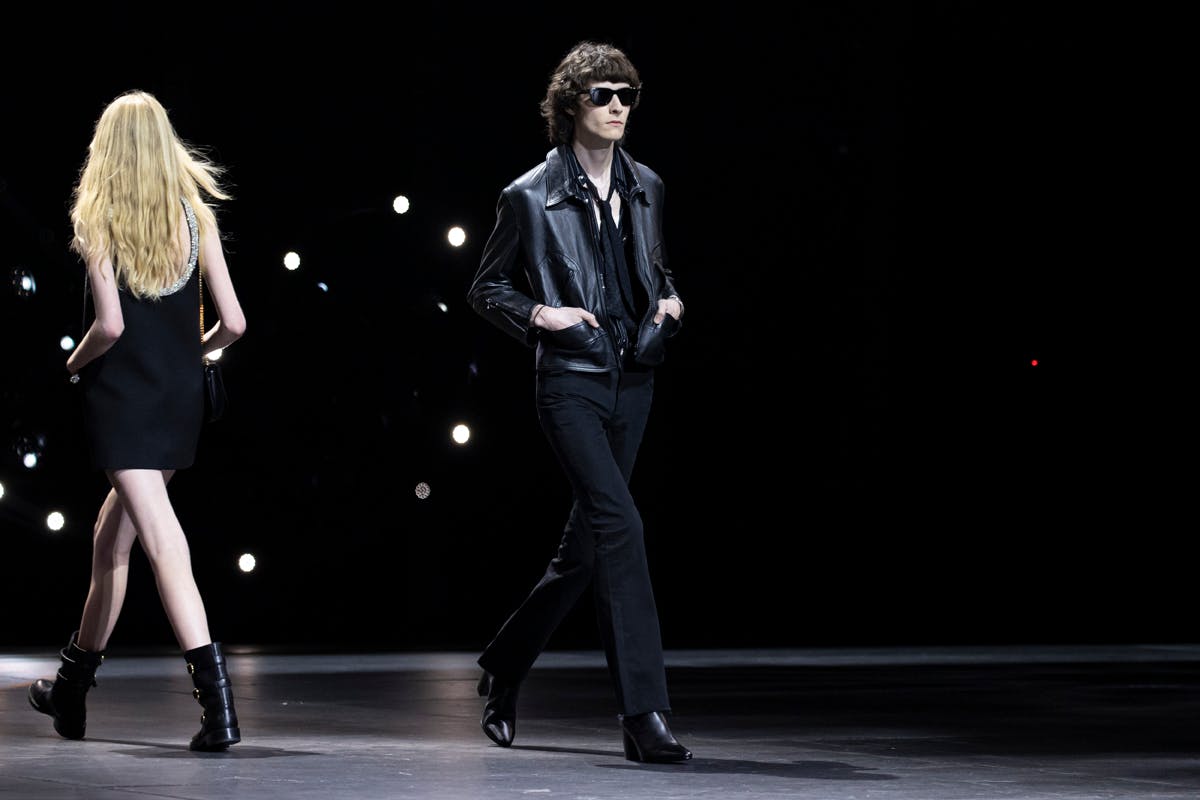 celine-winter-2023-show-74