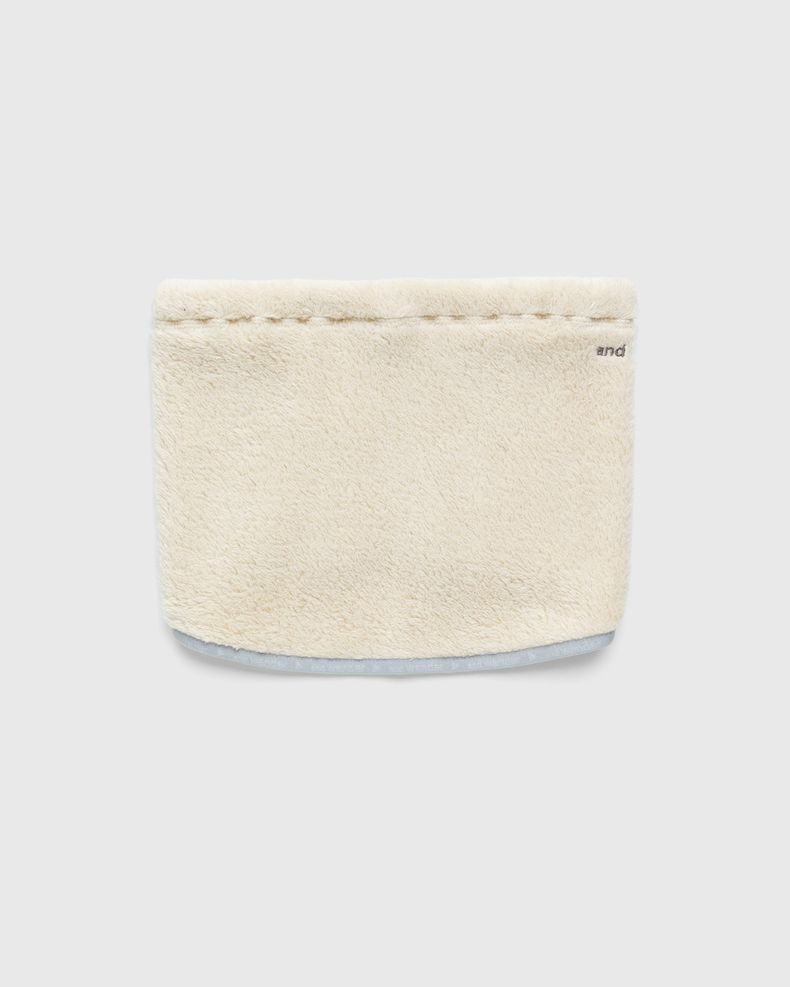 And Wander – High Loft Fleece Neck Warmer Off White