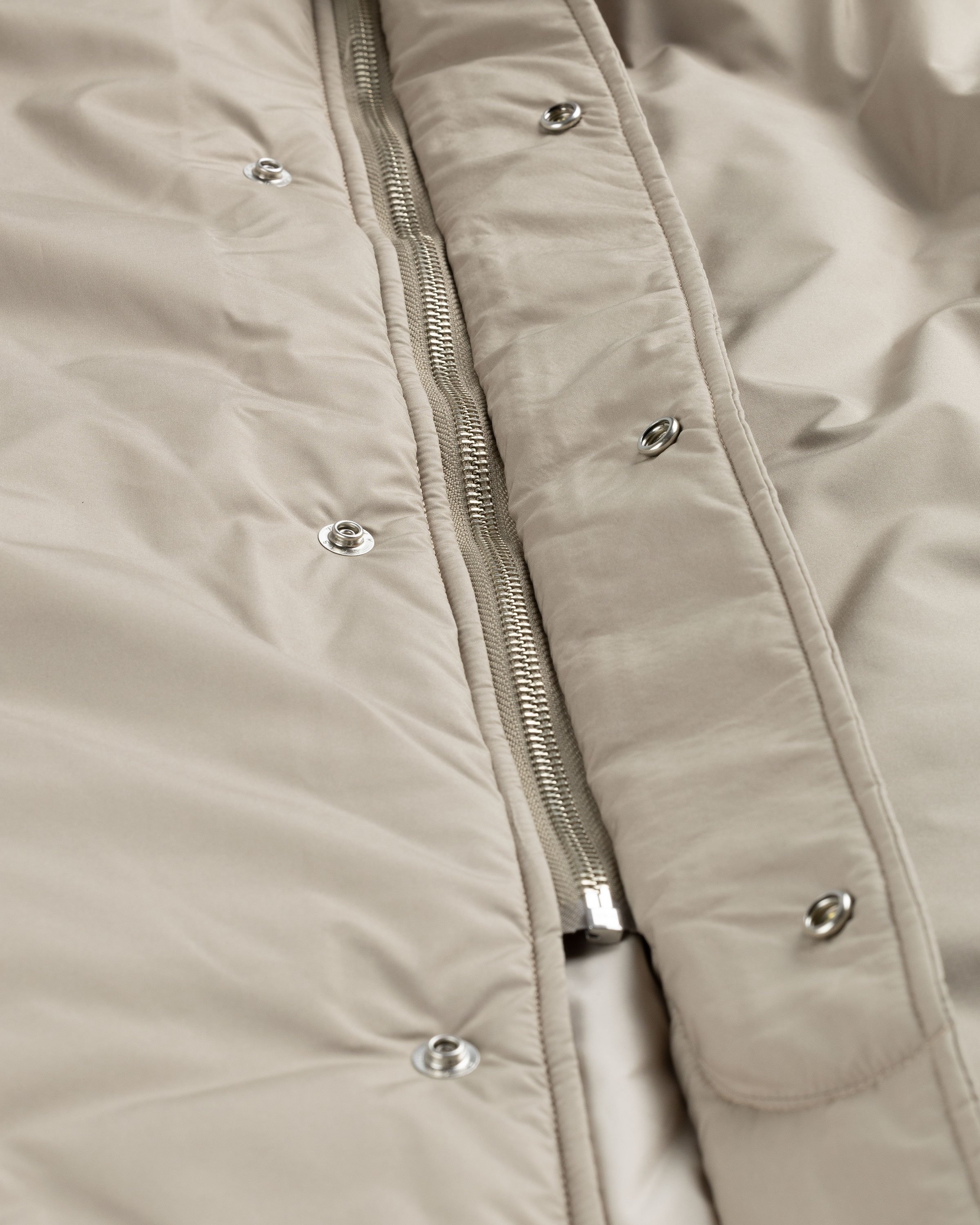Highsnobiety HS05 – Light Insulated Eco-Poly Trench Coat Beige - Outerwear - Beige - Image 7