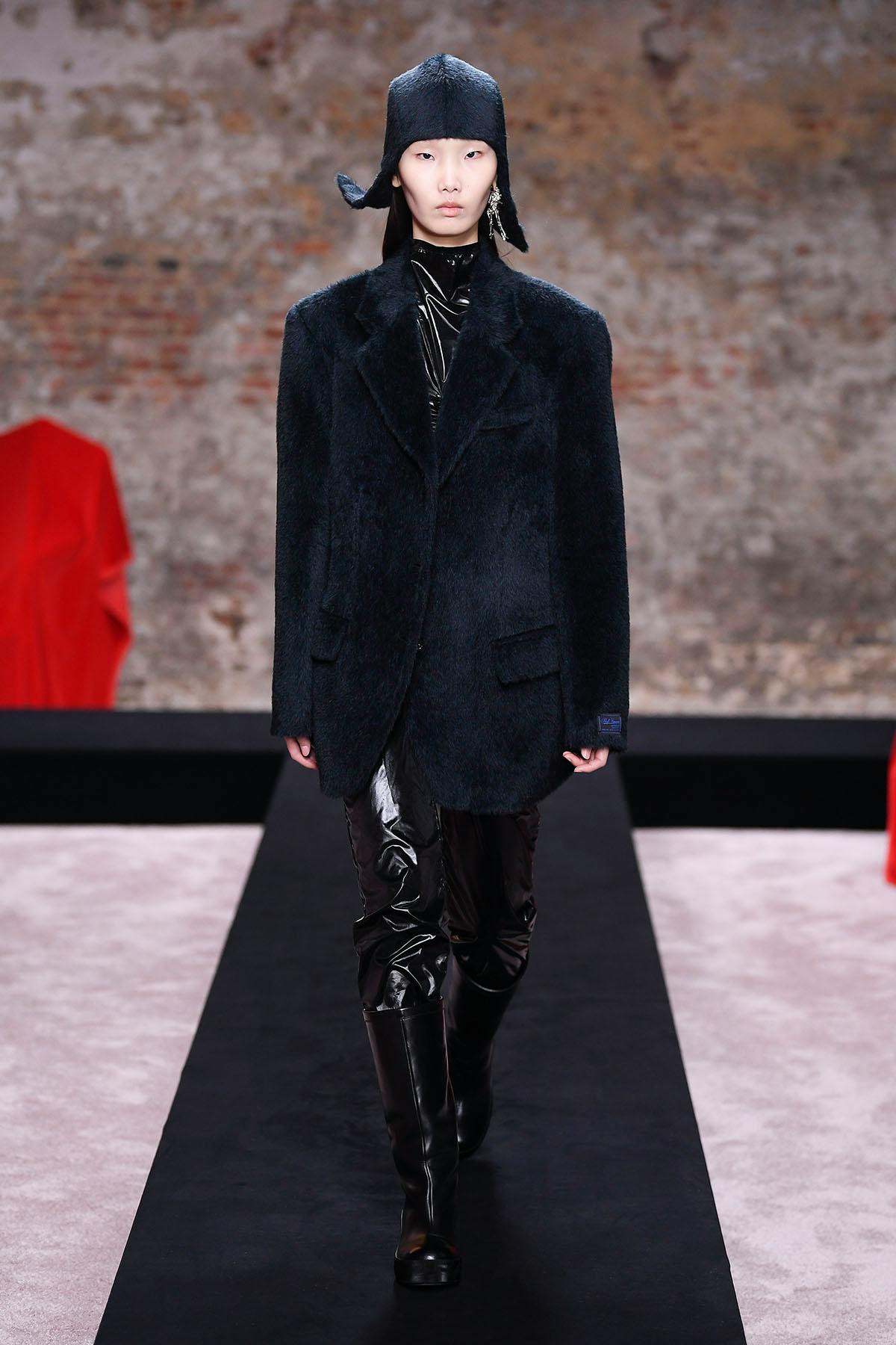 raf-simons-fw22-mens-womens-collection-07