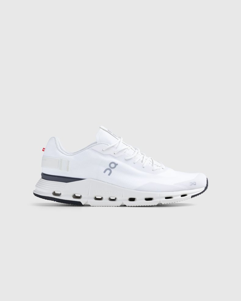 PAD Cloudnova Form 1 M White Eclipse