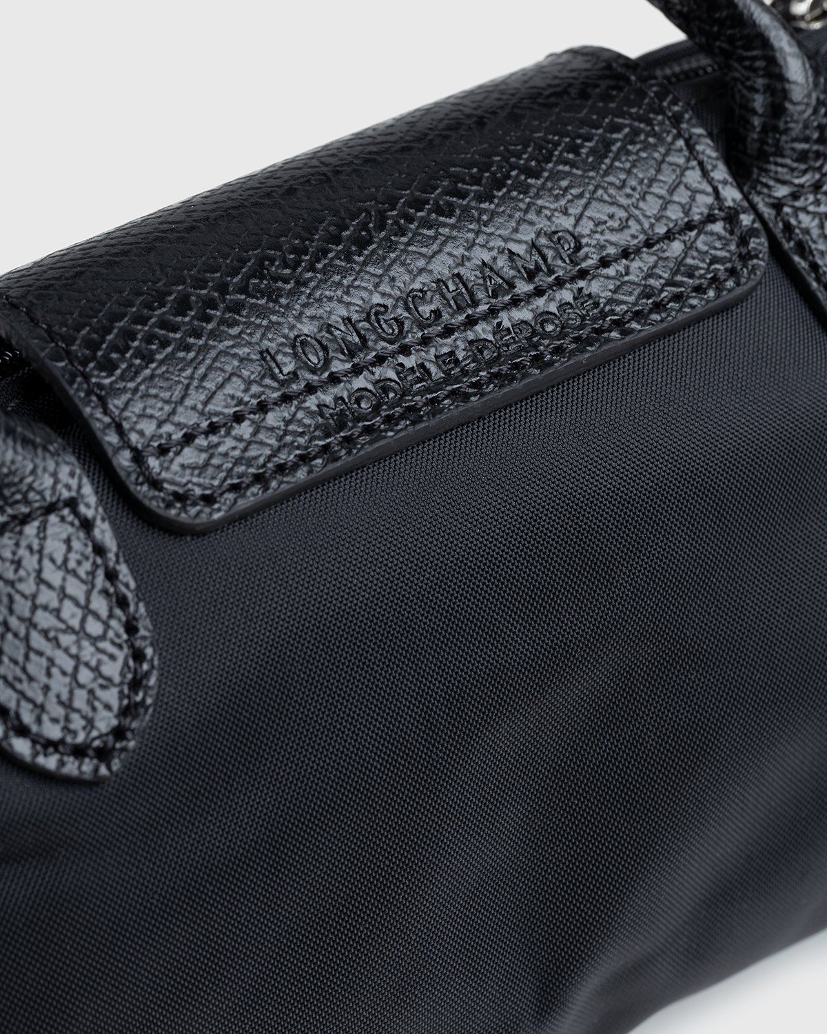 Longchamp x André Saraiva – Le Pliage André Pouch Black - Bags - Black - Image 4