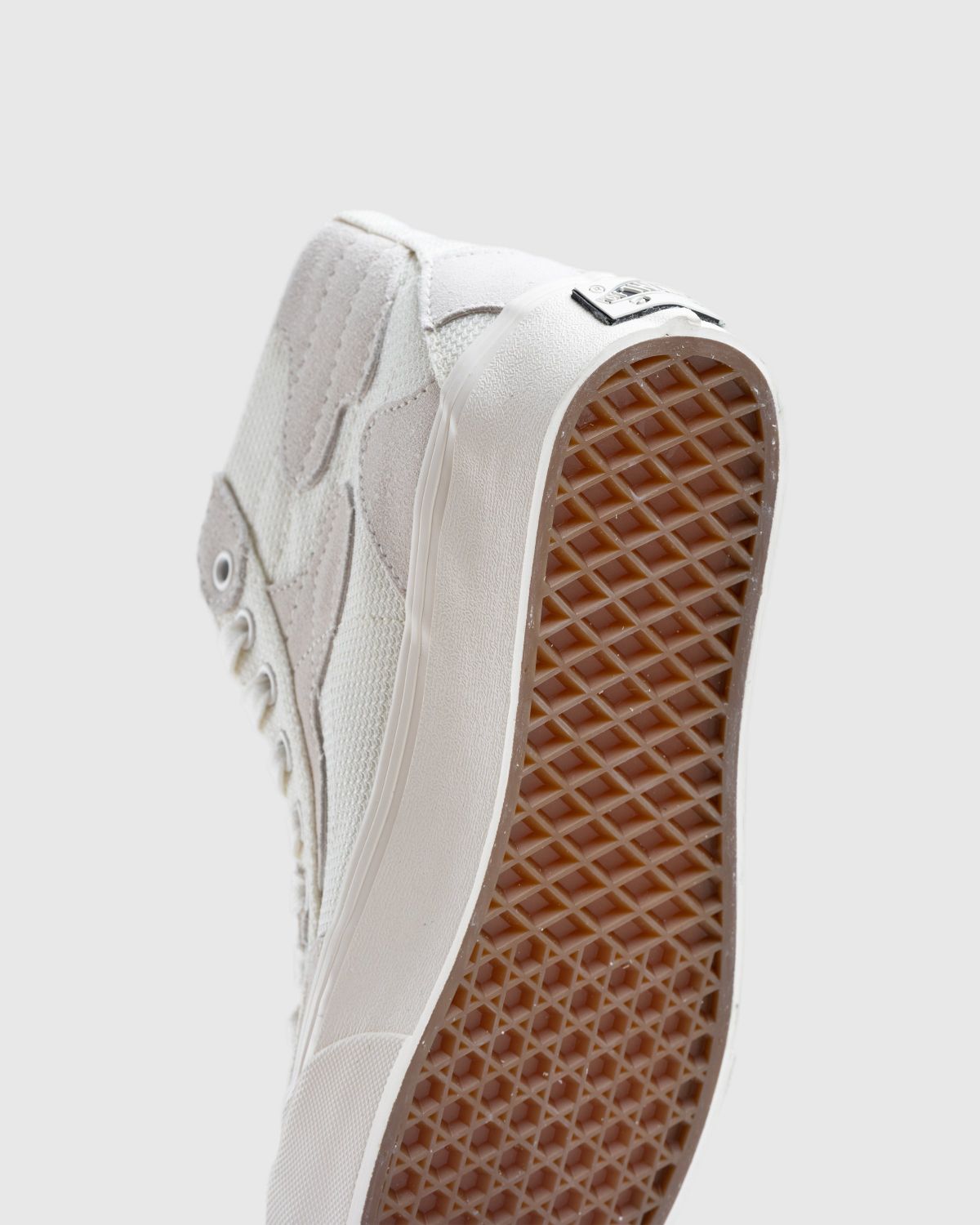 Vans – Sk8-Hi WP VR3 LX White - Sneakers - Beige - Image 6