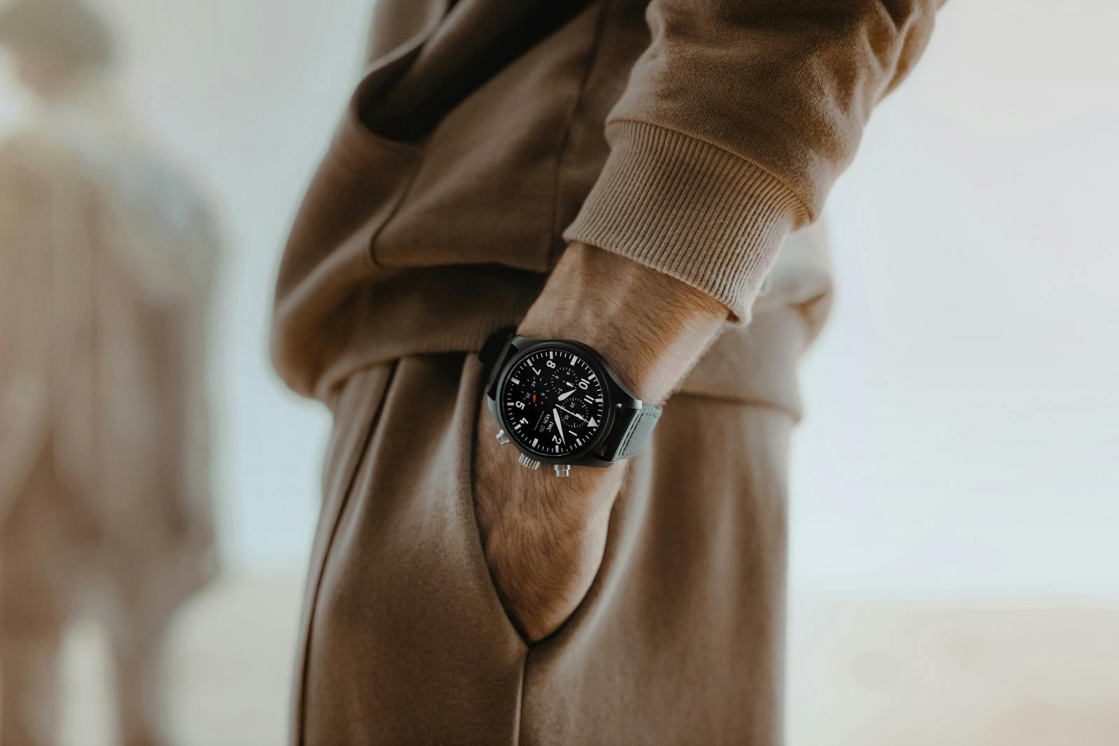 iwc-mojave-desert-ceramic-big-pilot-watch-013