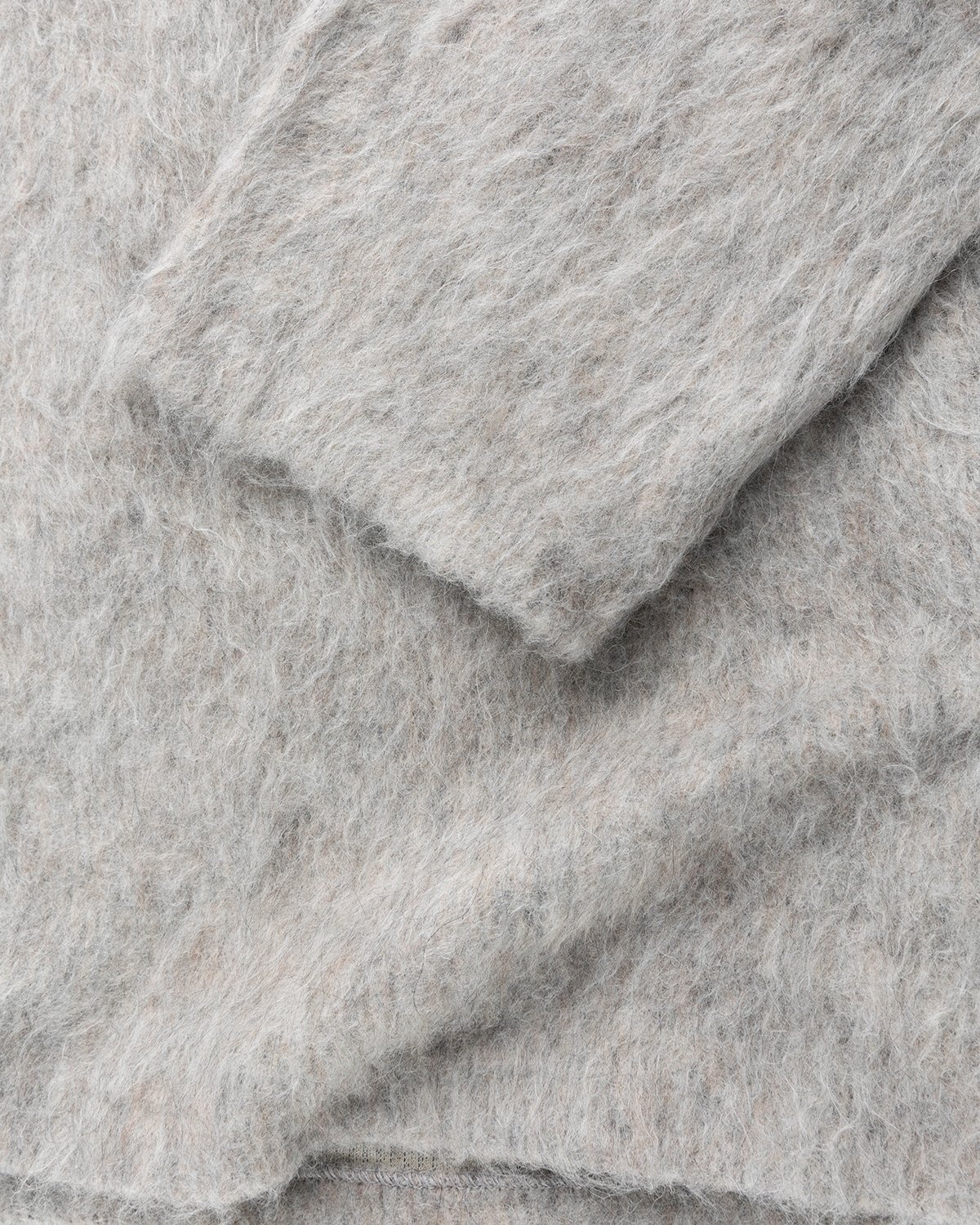 Our Legacy – Double Lock Sweater Grey Alpaca - V-Necks Knitwear - Grey - Image 4