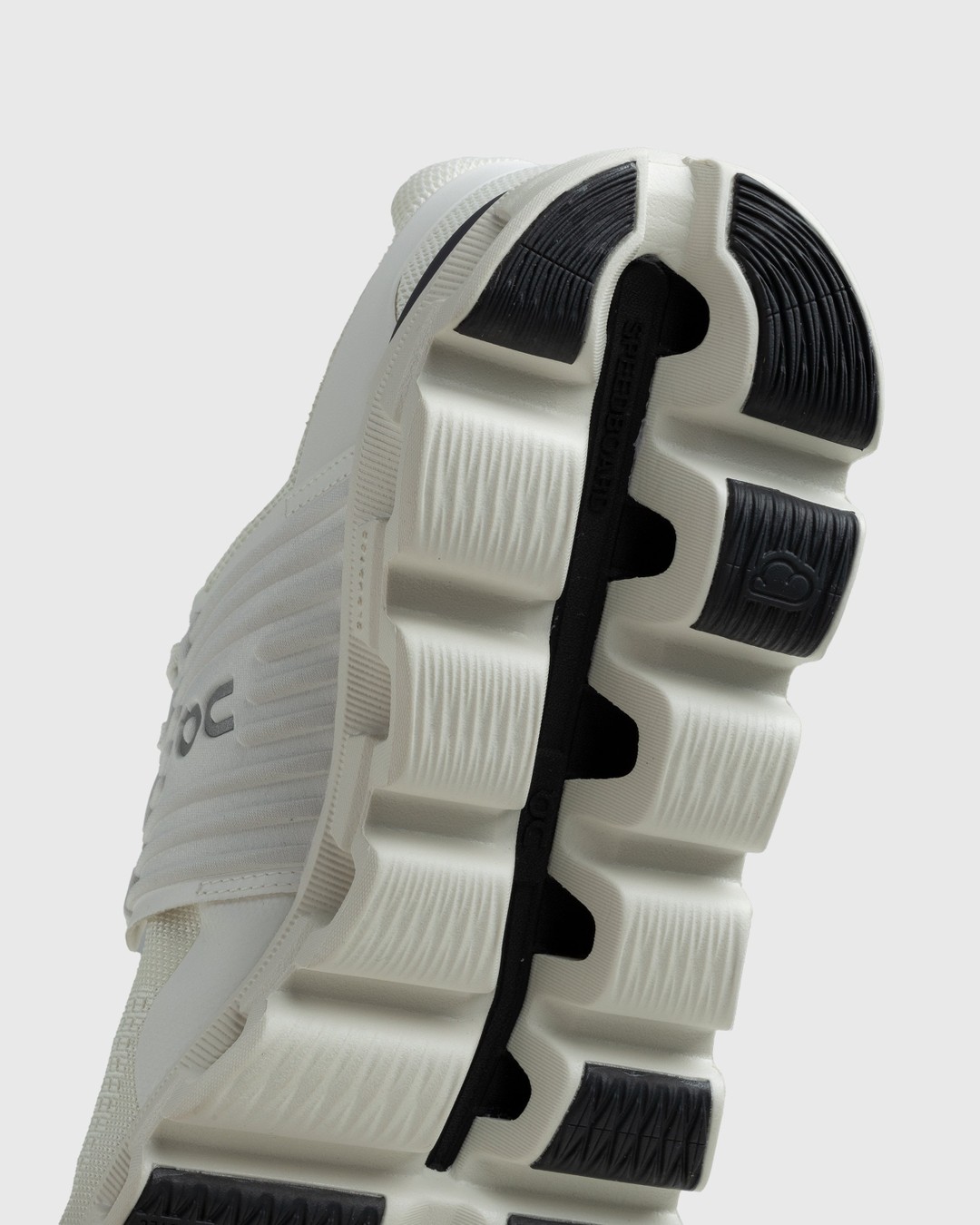 On – Cloudswift All White - Sneakers - White - Image 6