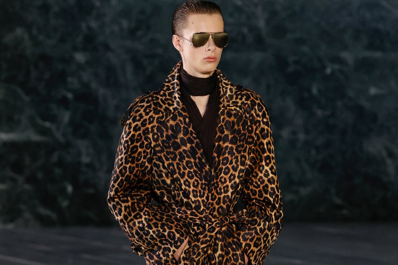 A Saint Laurent Summer Begins at Berlin's Neue Nationalgalerie - Vimarsana News
