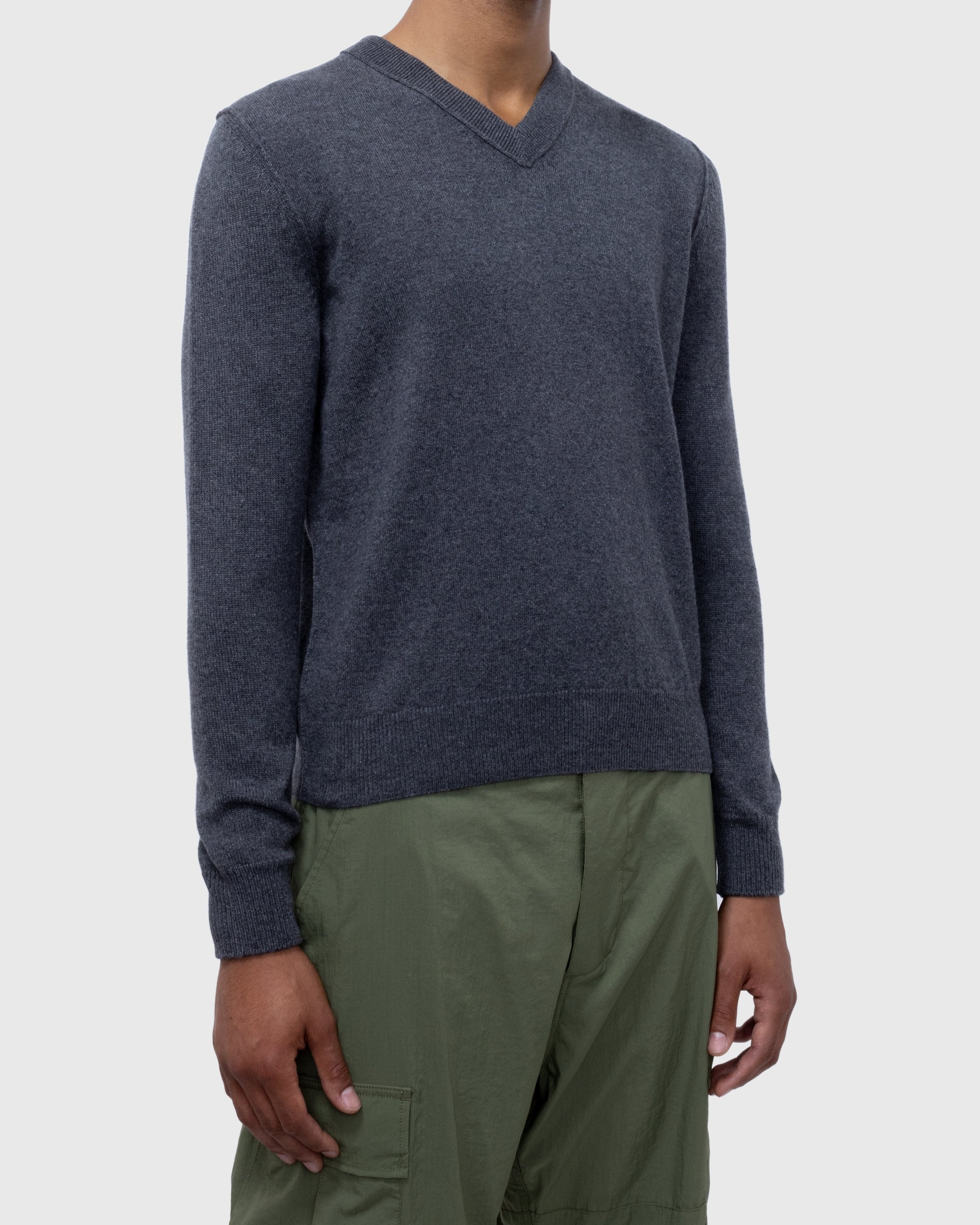 Maison Margiela – Cashmere V-Neck Sweater Grey - Knitwear - Grey - Image 3