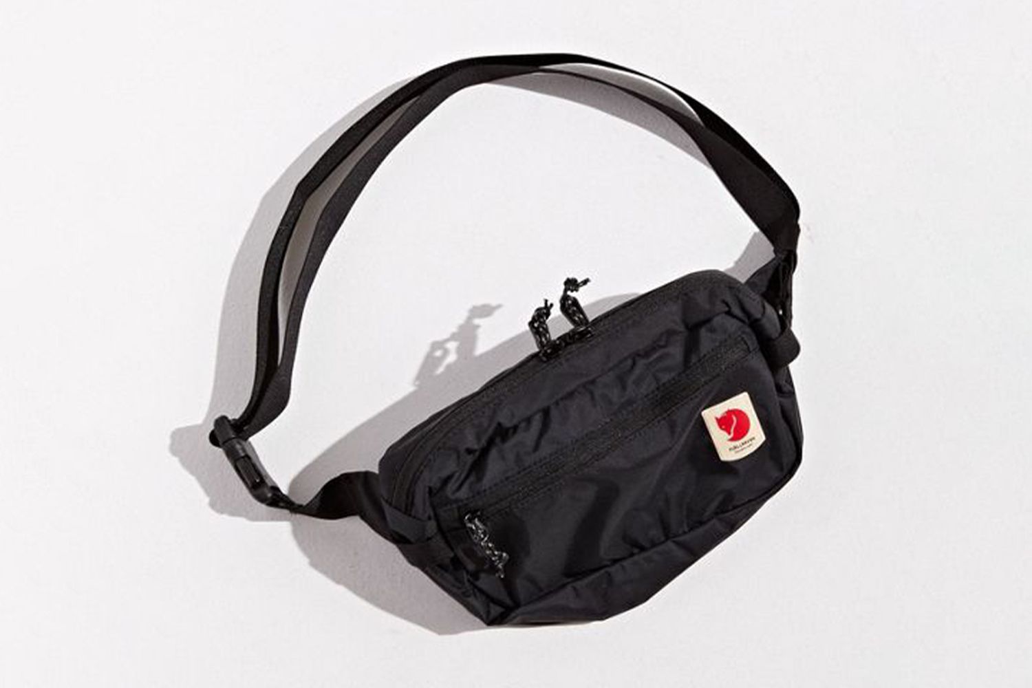 Best Side Bags for Men & How to Wear them in 2021