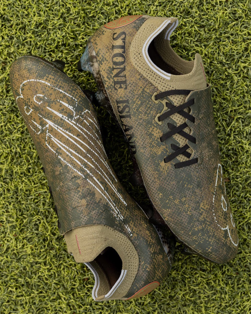 stone-island-new-balance-football-collaboration_13
