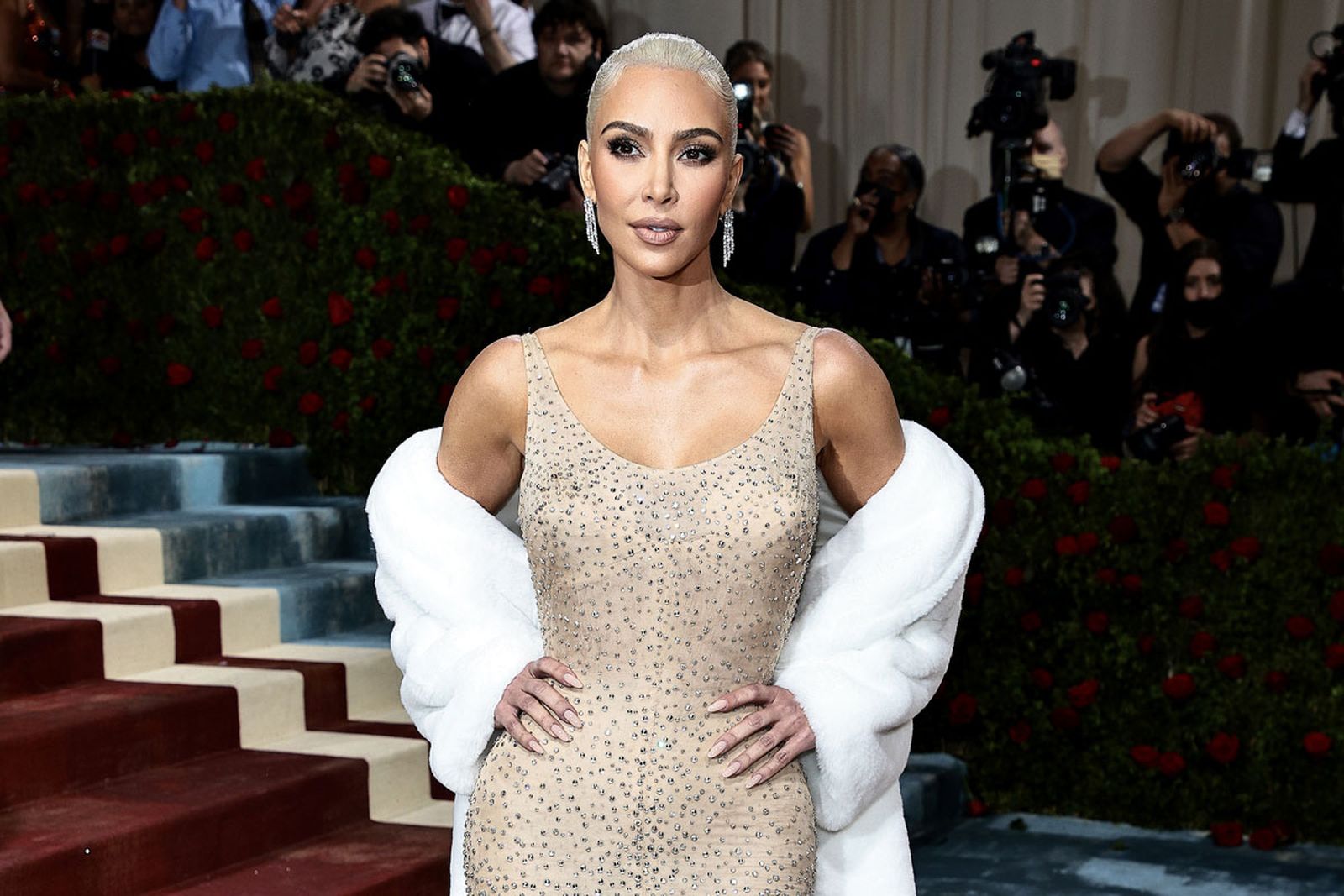 kim-kardashian-met-gala-2022-dress-controversy-01