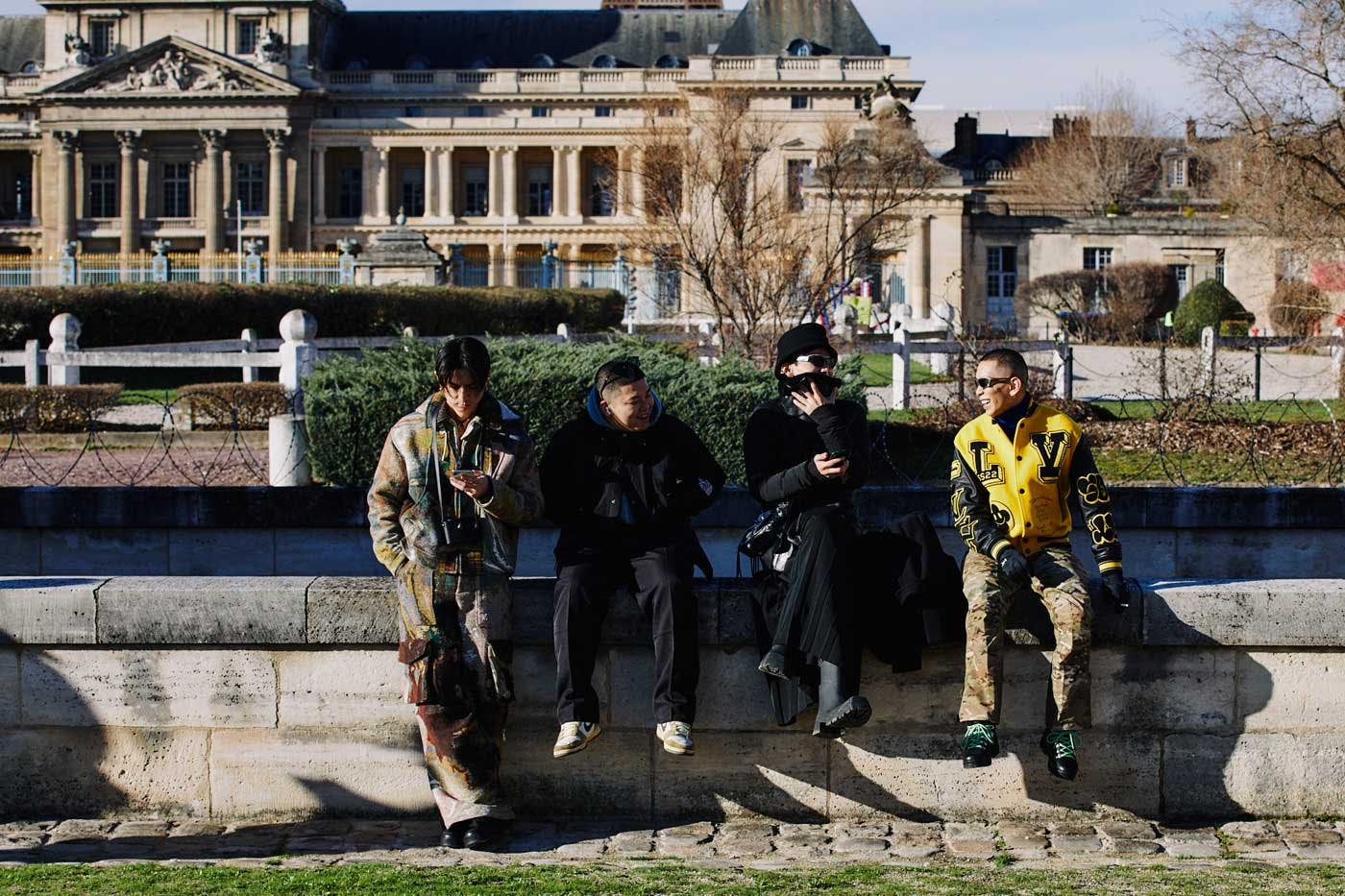 paris-fashion-week-fw23-streetstyle-(15)