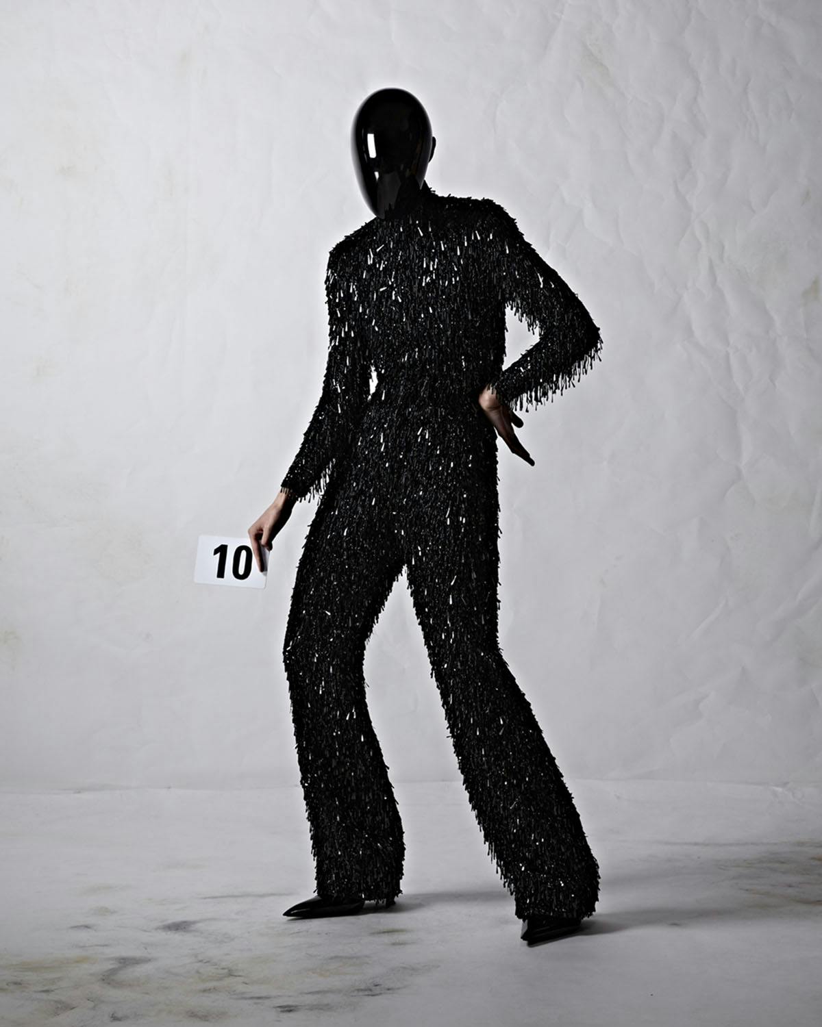 balenciaga-couture-2022-kim-kardashian-10