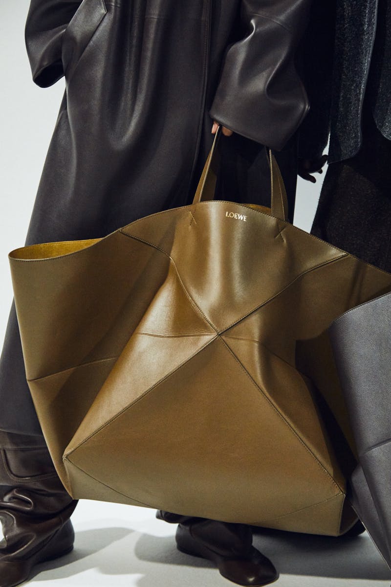 loewe-fall-winter-2023-womens-12