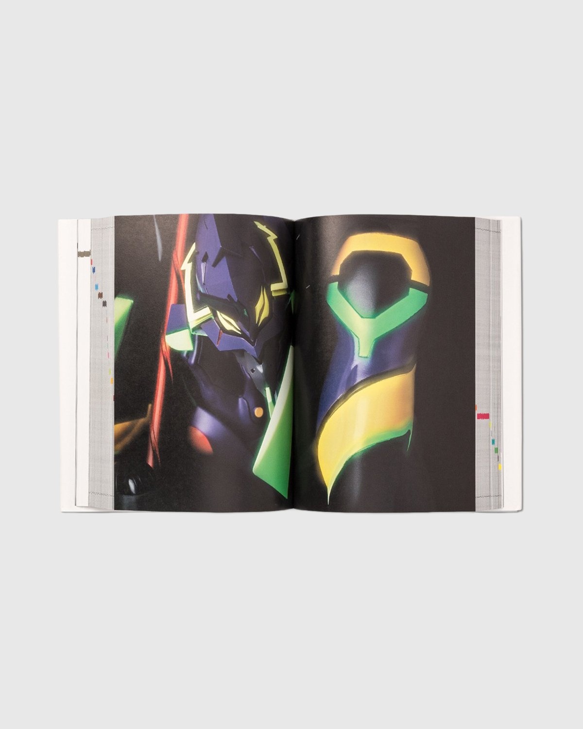 Medicom – Medicom Toy 25th Anniversary Book Manual Volume IV Multi - Books - White - Image 4