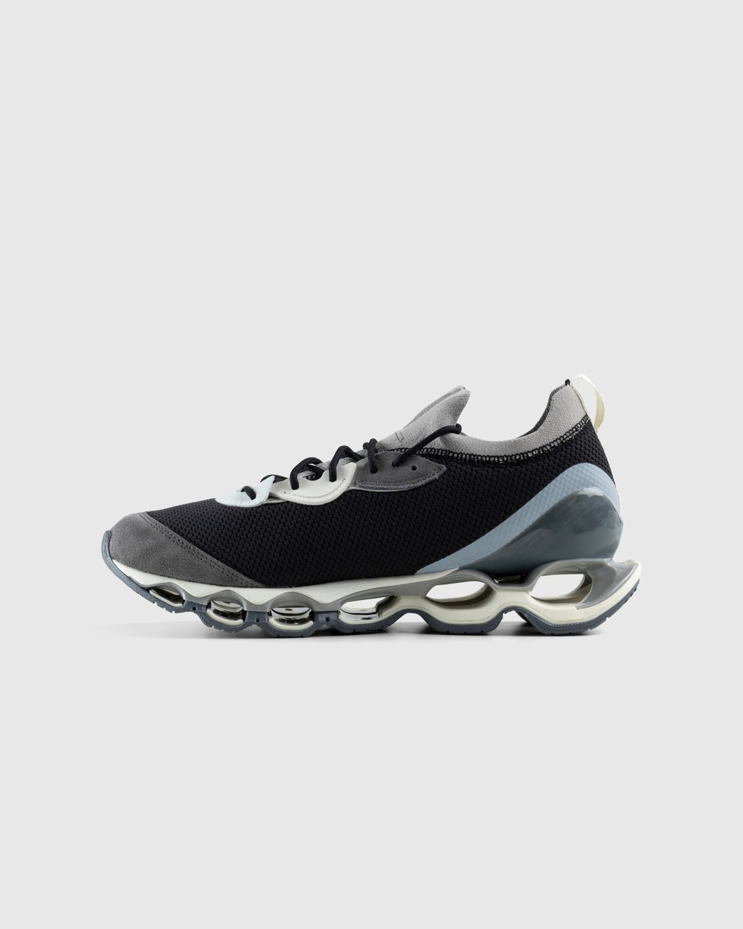 Mizuno – Wave Prophecy Beta Black - Sneakers - Black - Image 2