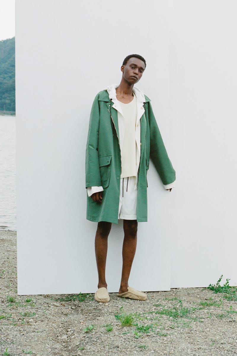 auralee-ss22-collection-new-balance-2002r (10)