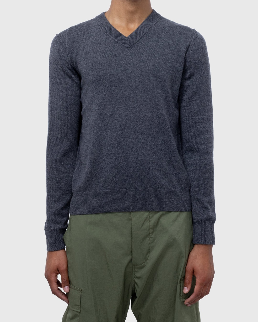 Maison Margiela – Cashmere V-Neck Sweater Grey - Knitwear - Grey - Image 2