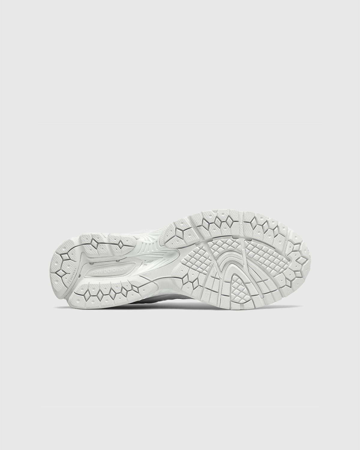 New Balance – ML2002RI White - Sneakers - White - Image 3