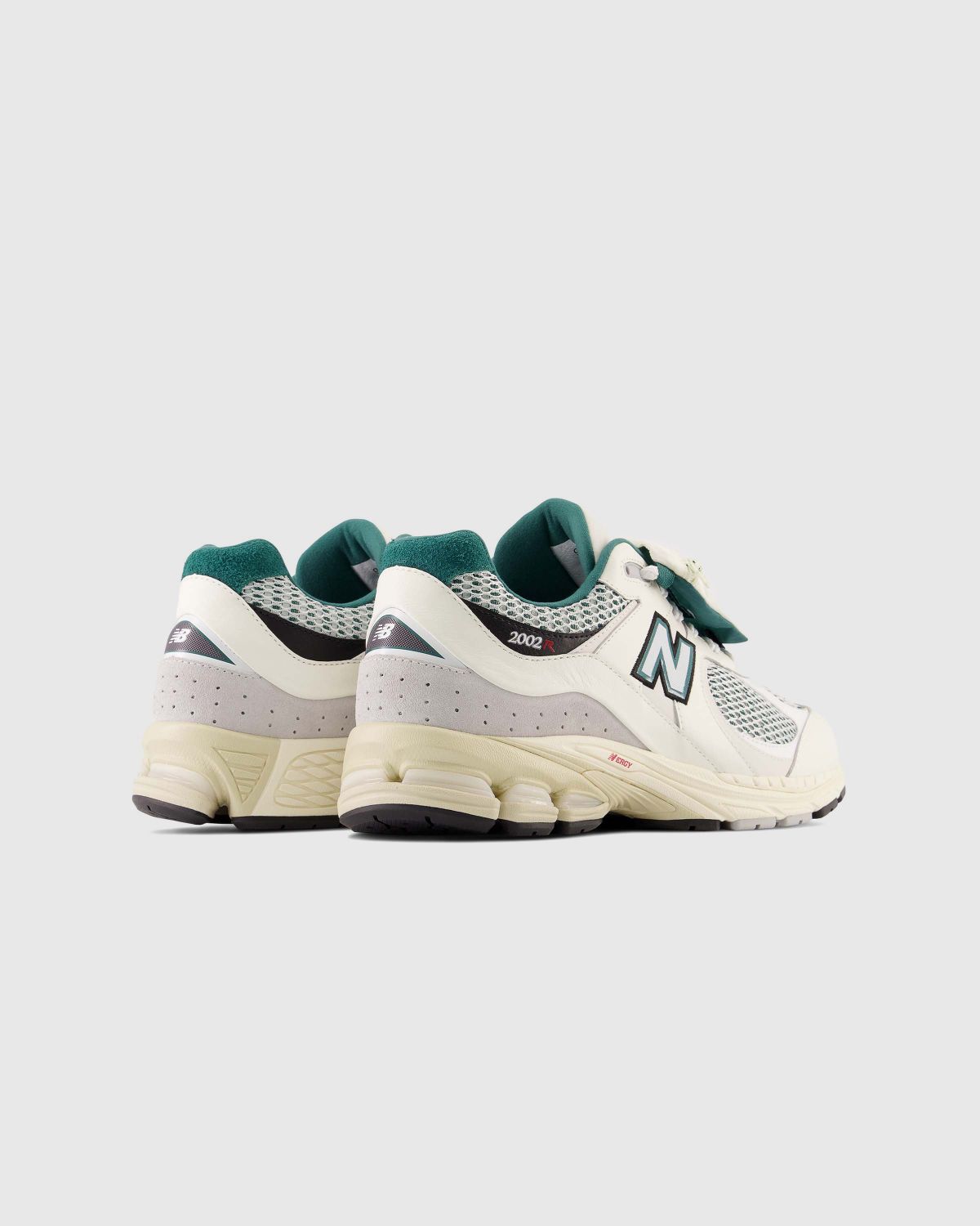 New Balance – M2002RVD Sea Salt - Sneakers - Grey - Image 4