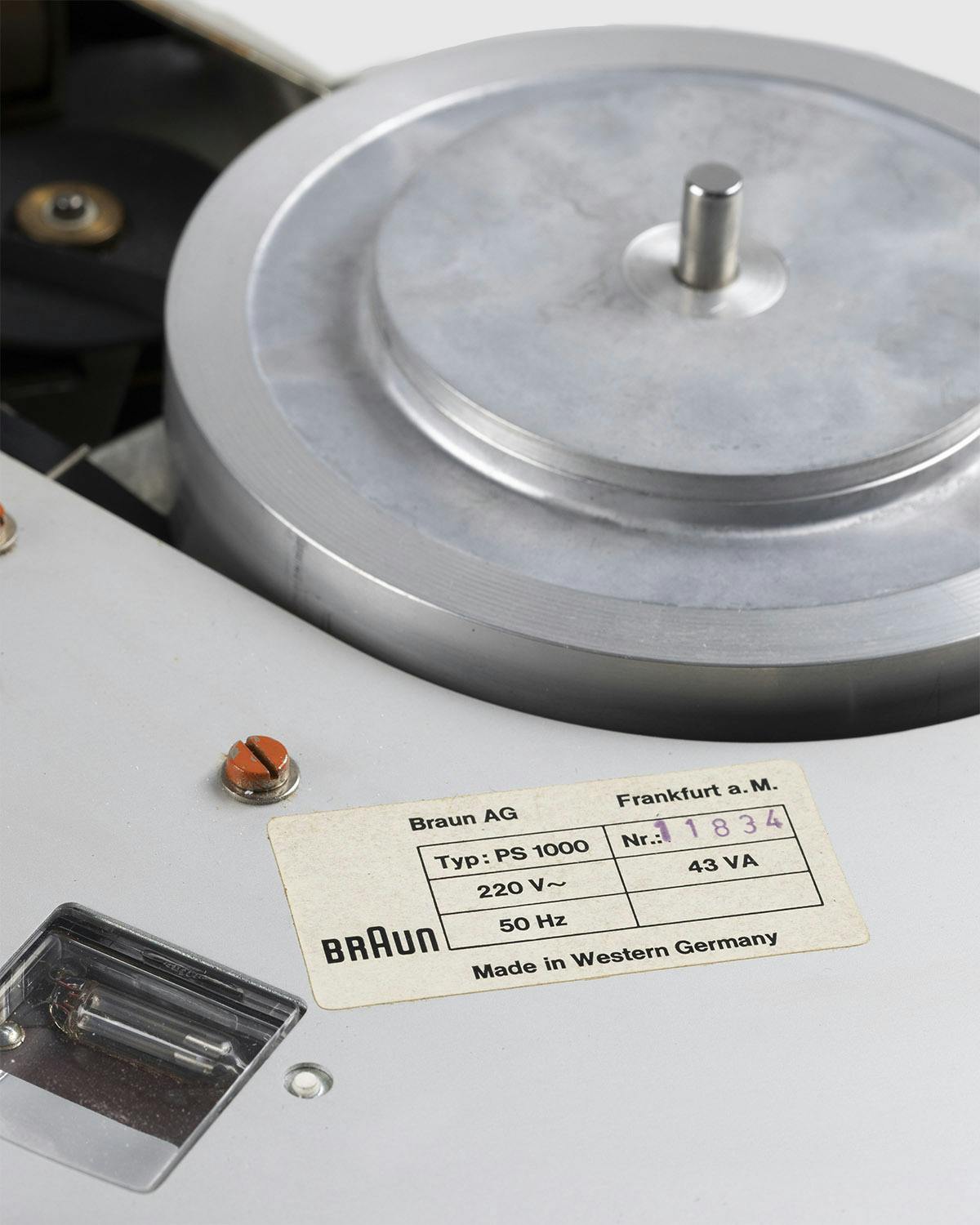 braun-wandanlage-dieter-rams-auction-011