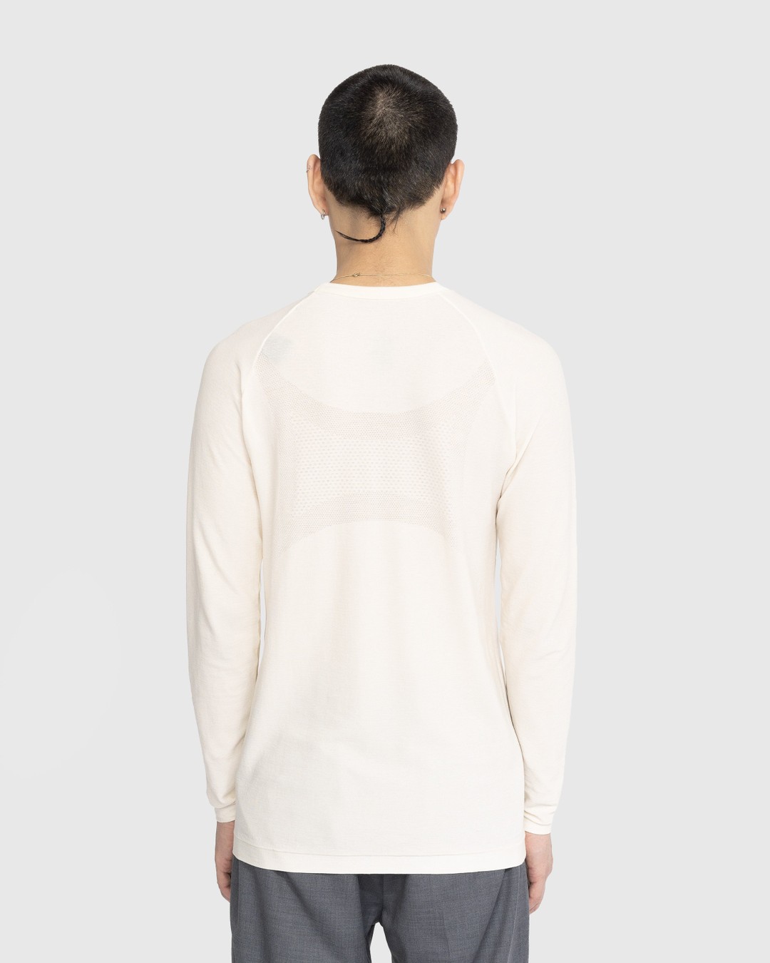 ROA – Seamless Longsleeve Cotton Shirt Beige - Longsleeves - Beige - Image 3