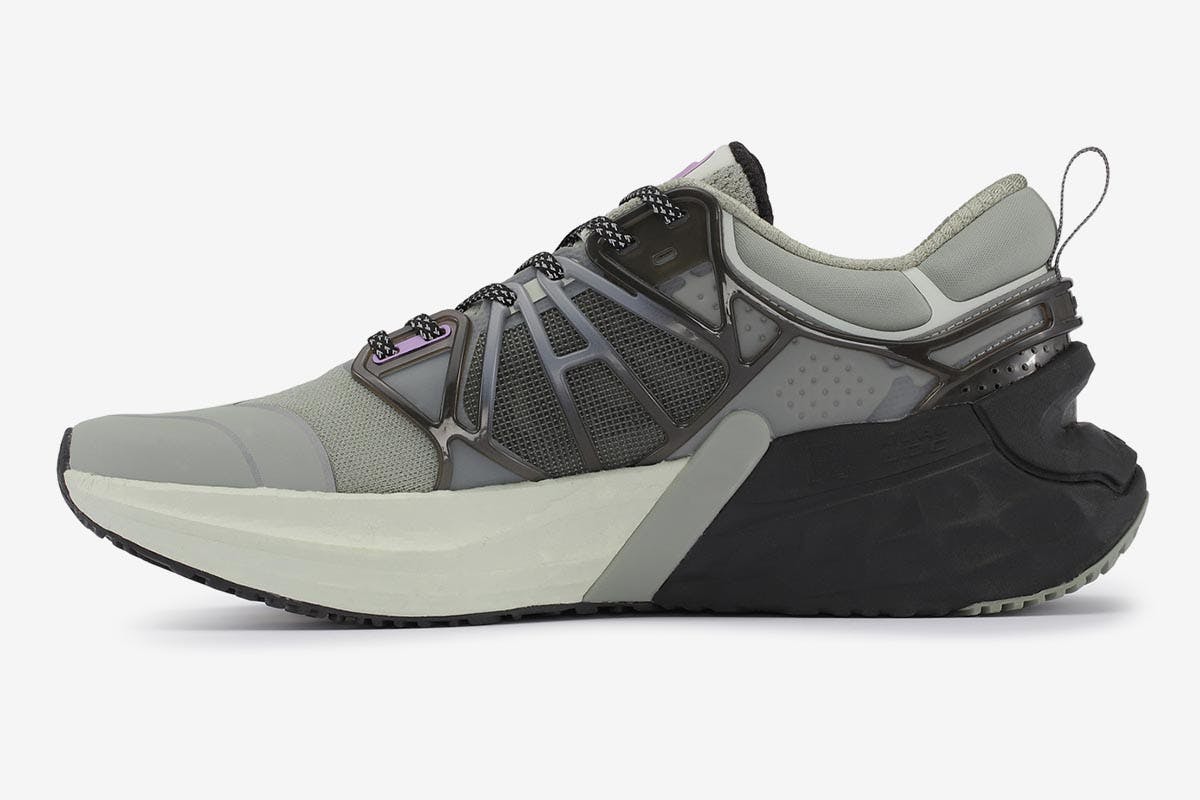 li-ning-soulland_0001_RZS005-2_Furious Rider Men Exclusive_1