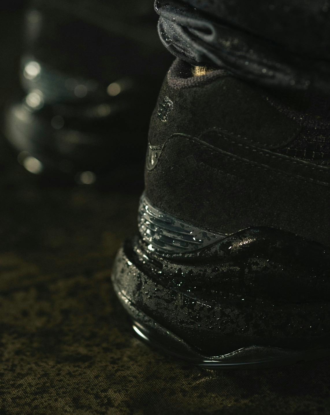 united-arrows-new-balance-goretex (12)