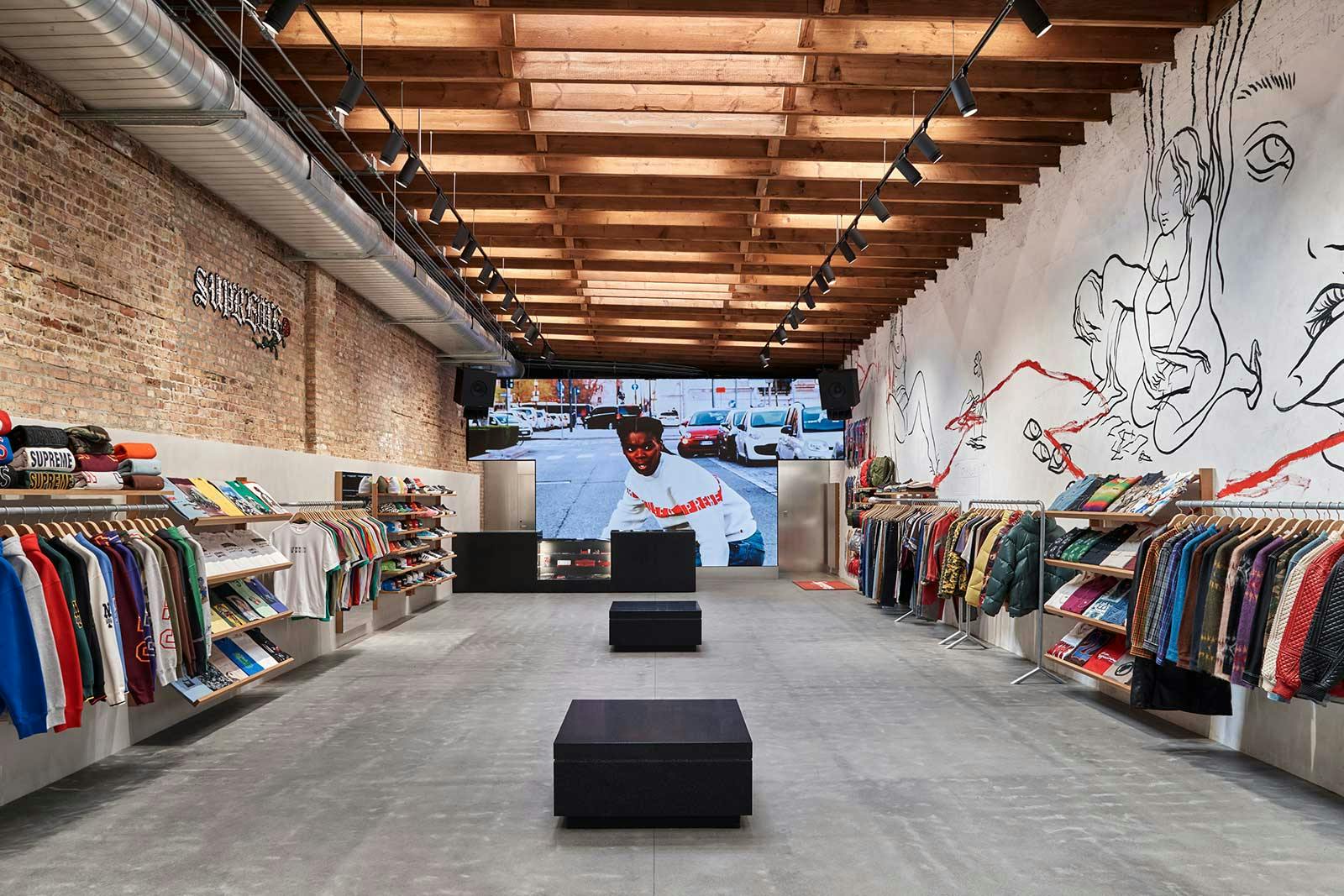 supreme chicago store (5)