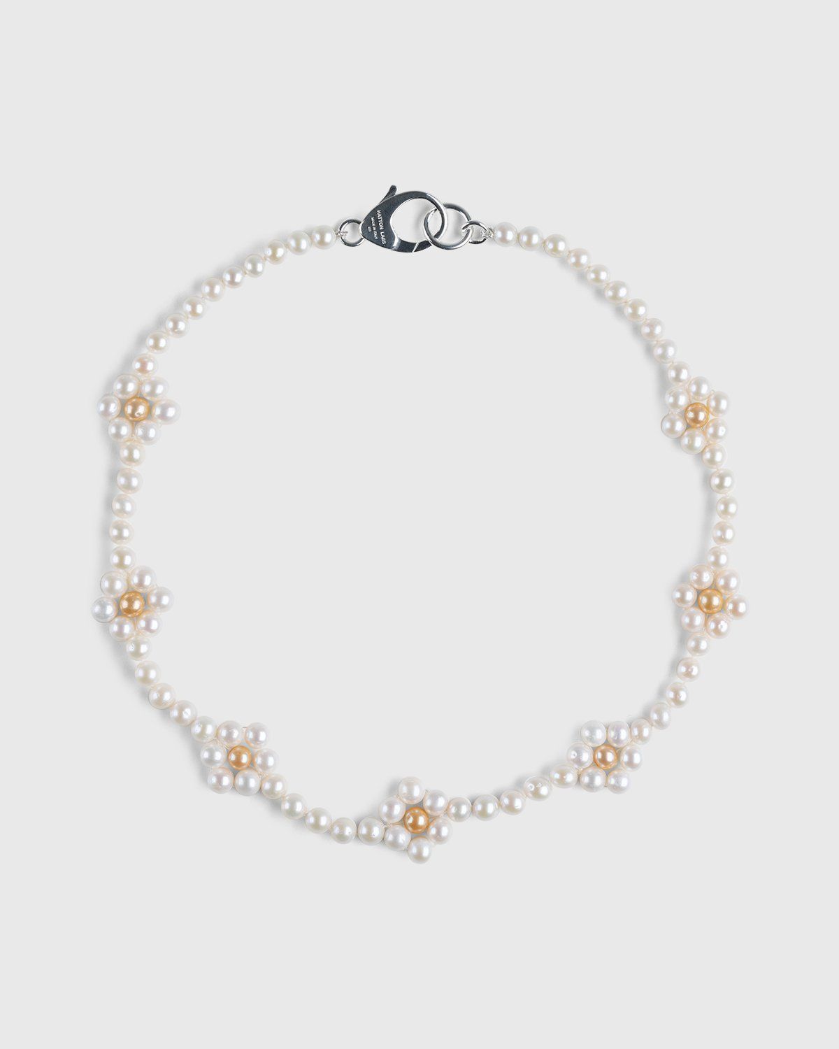 Hatton Labs – Daisy Pearl Chain - Necklaces - White - Image 1