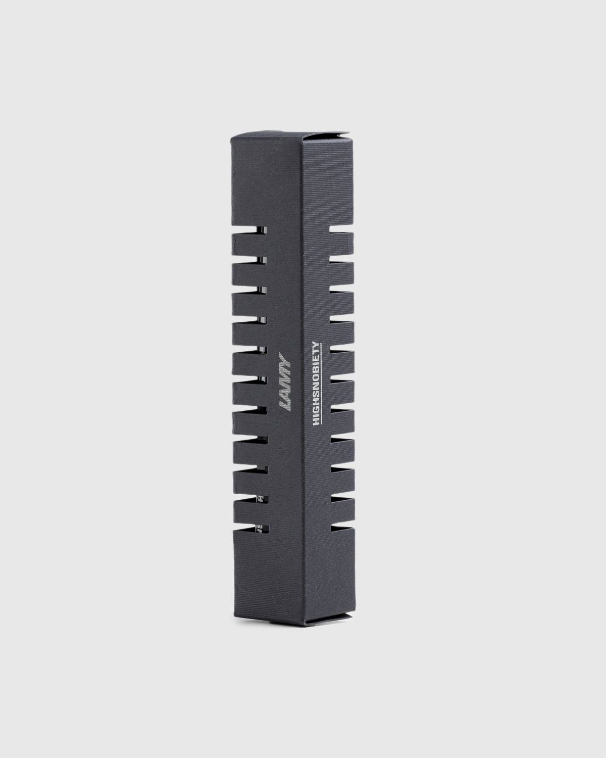 LAMY x Highsnobiety – Fountain Pen Black - Lifestyle - Black - Image 5