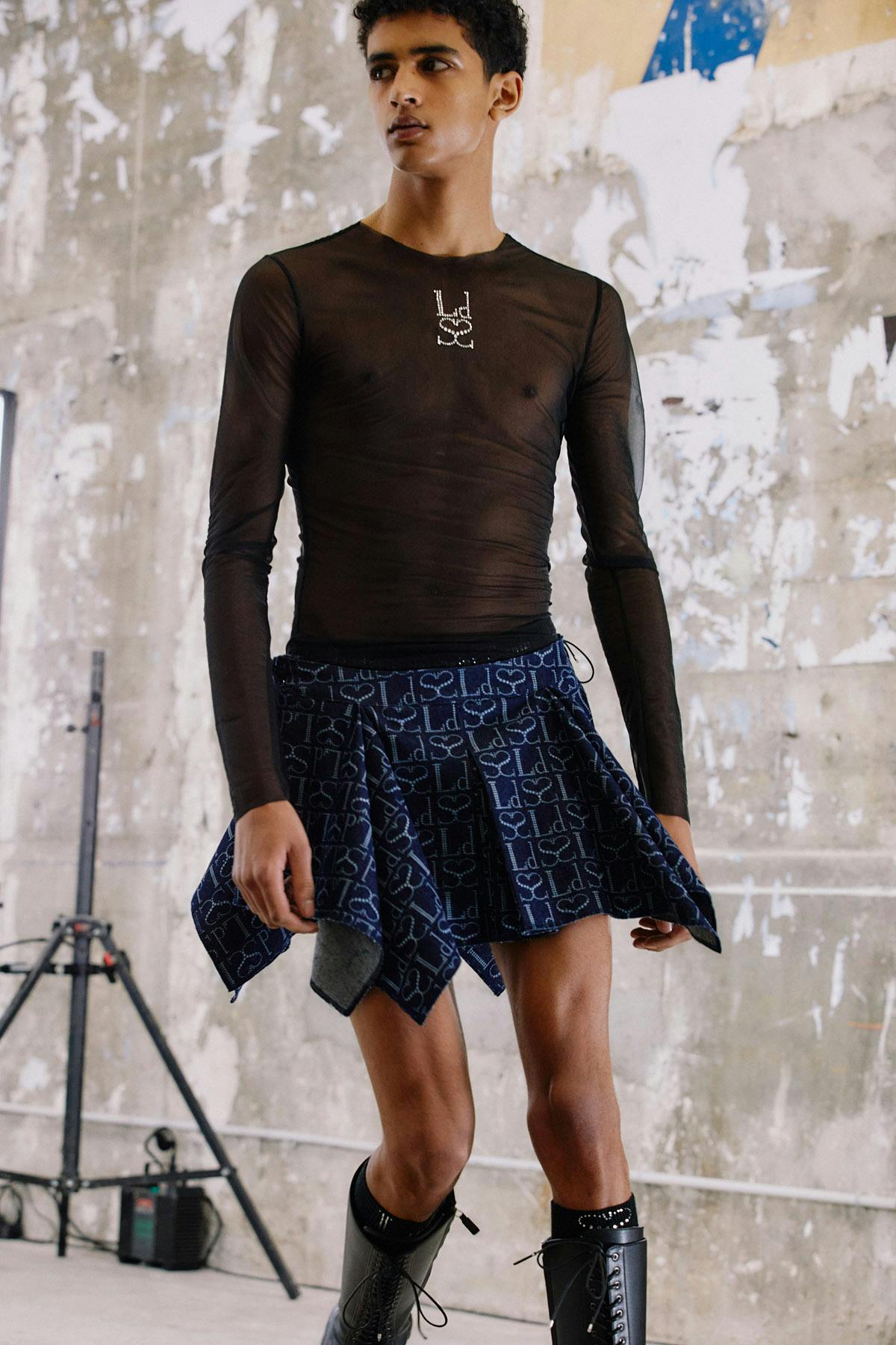 ED_TENT_PARIS_LUDOVIC_DE_SAINT_SERNIN_FW23_JULIEN_TELL_051