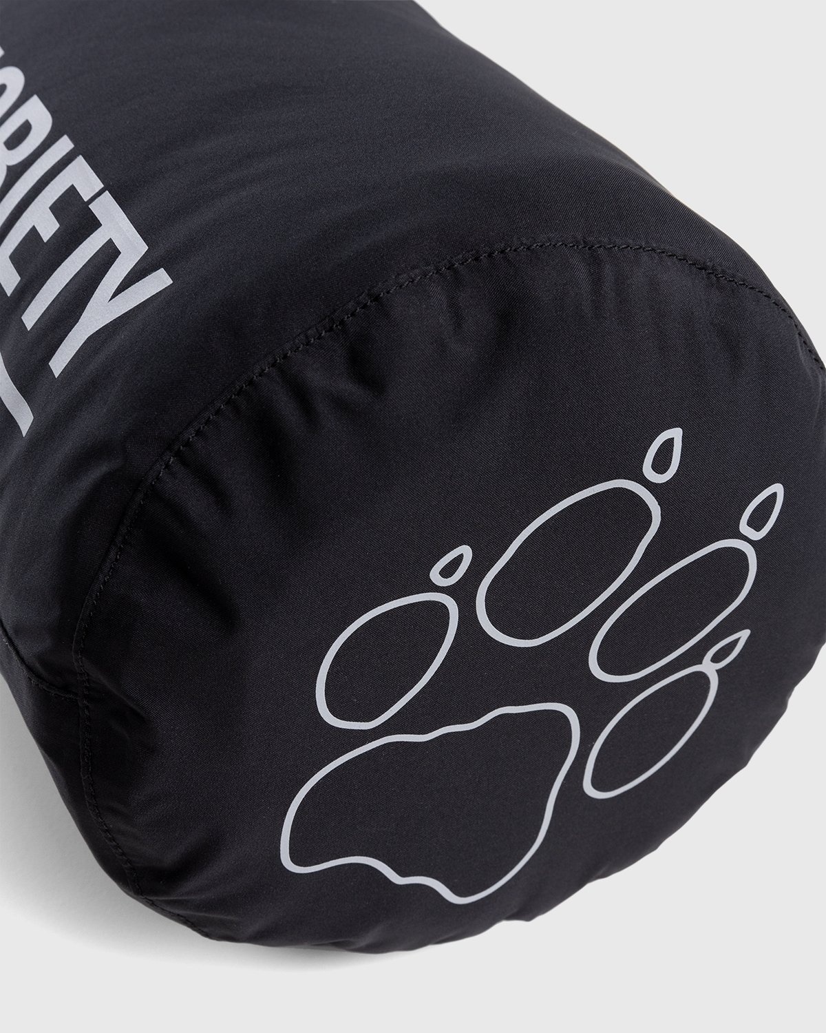Jack Wolfskin x Highsnobiety – HS Sports Roll Sack Black - Bags - Black - Image 4