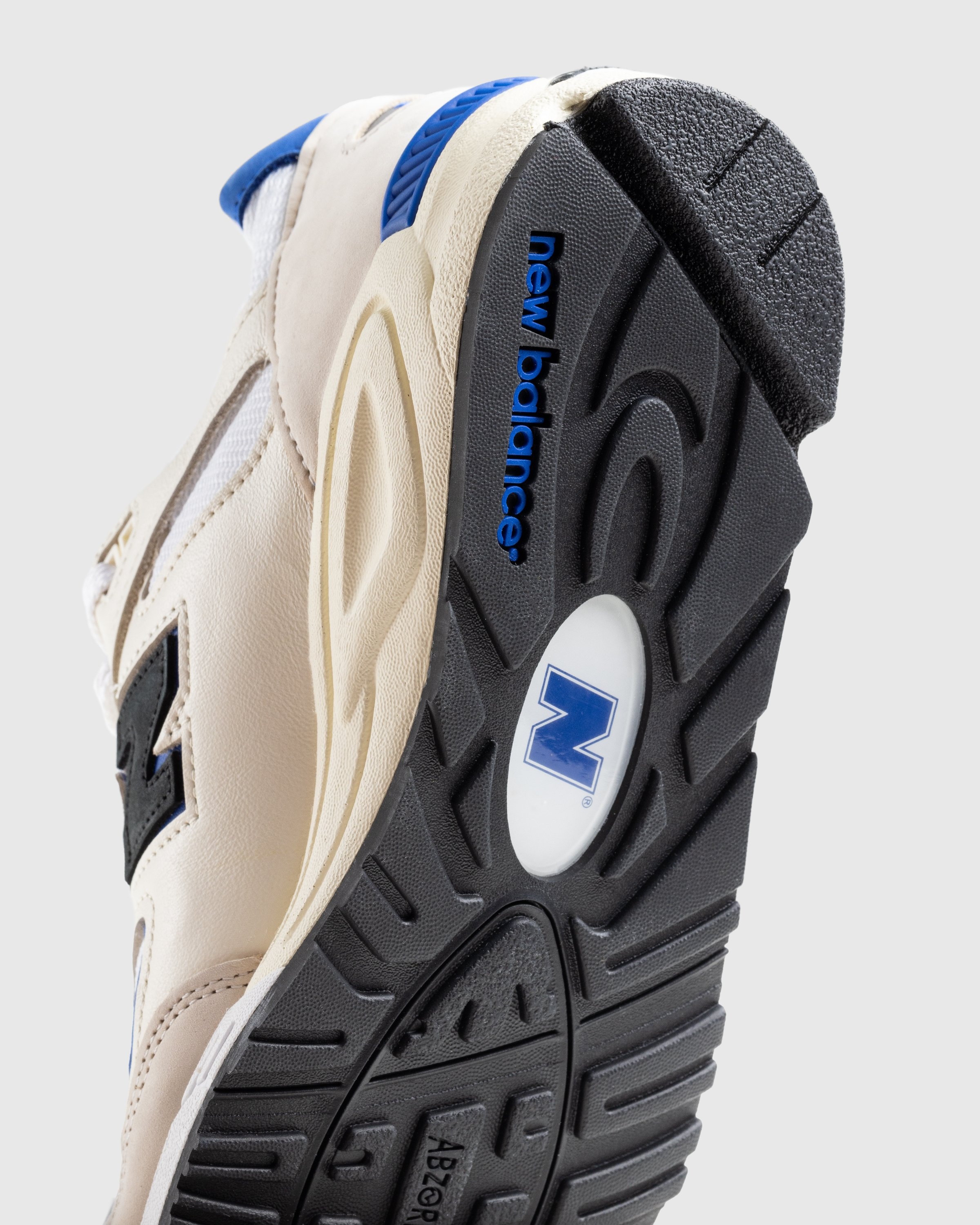 New balance cn top