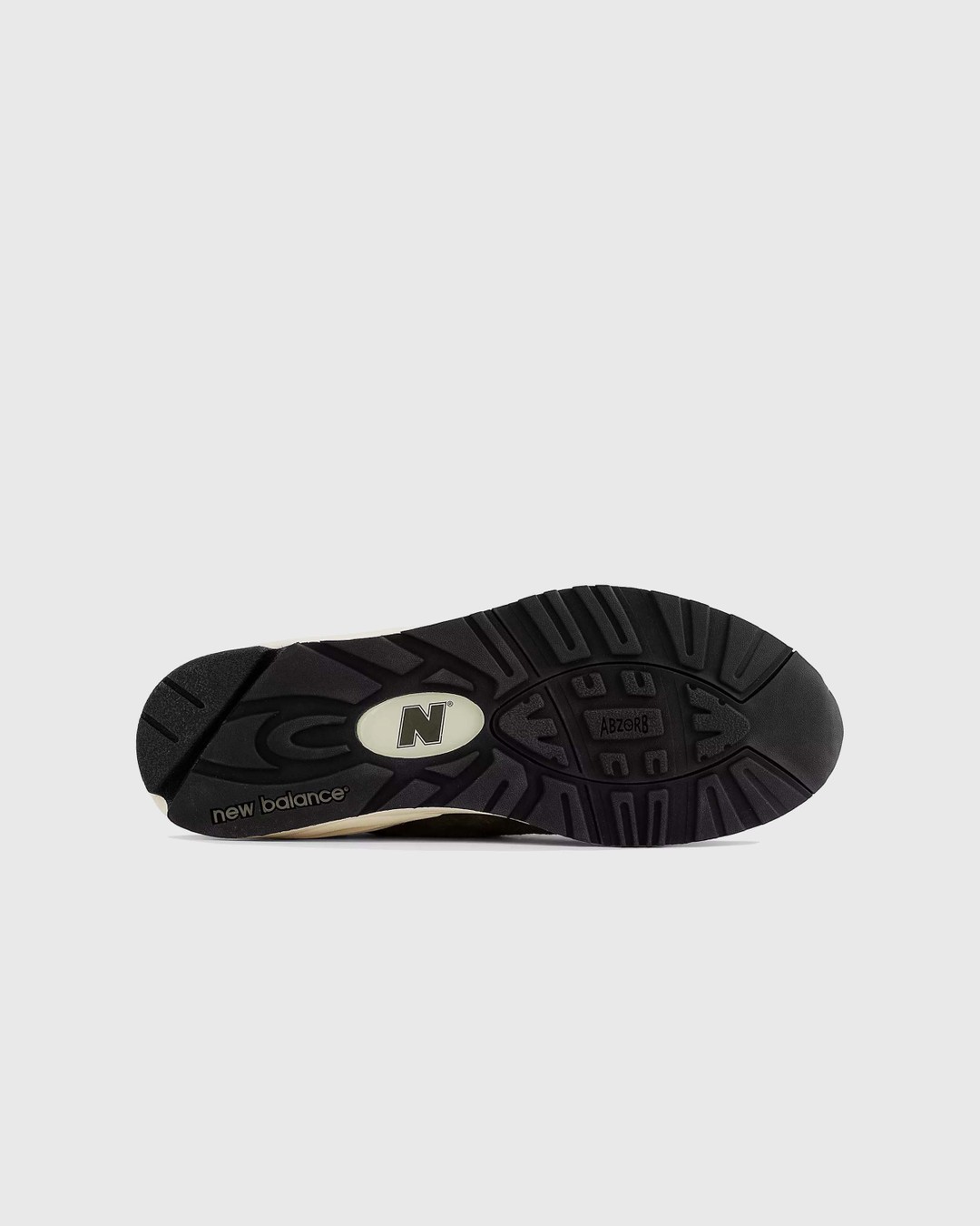 New Balance – M990GB2 Grey - Low Top Sneakers - Grey - Image 6
