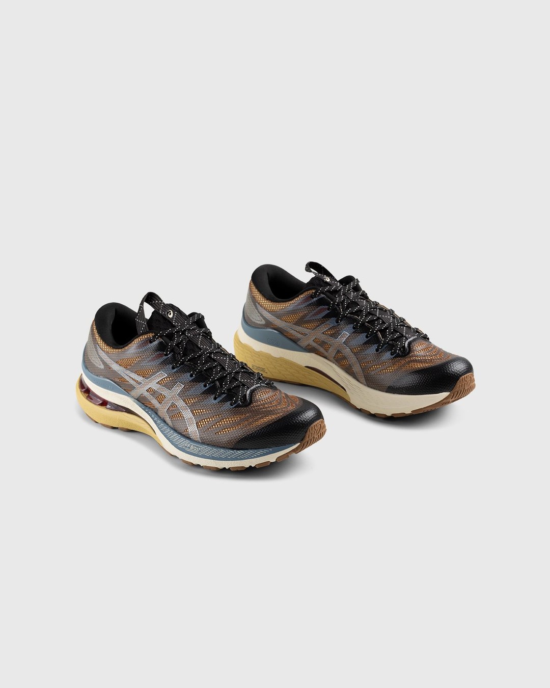 asics – FN3-S Gel Kayano 28 Anthracite/ Antique Gold - Low Top Sneakers - Yellow - Image 3