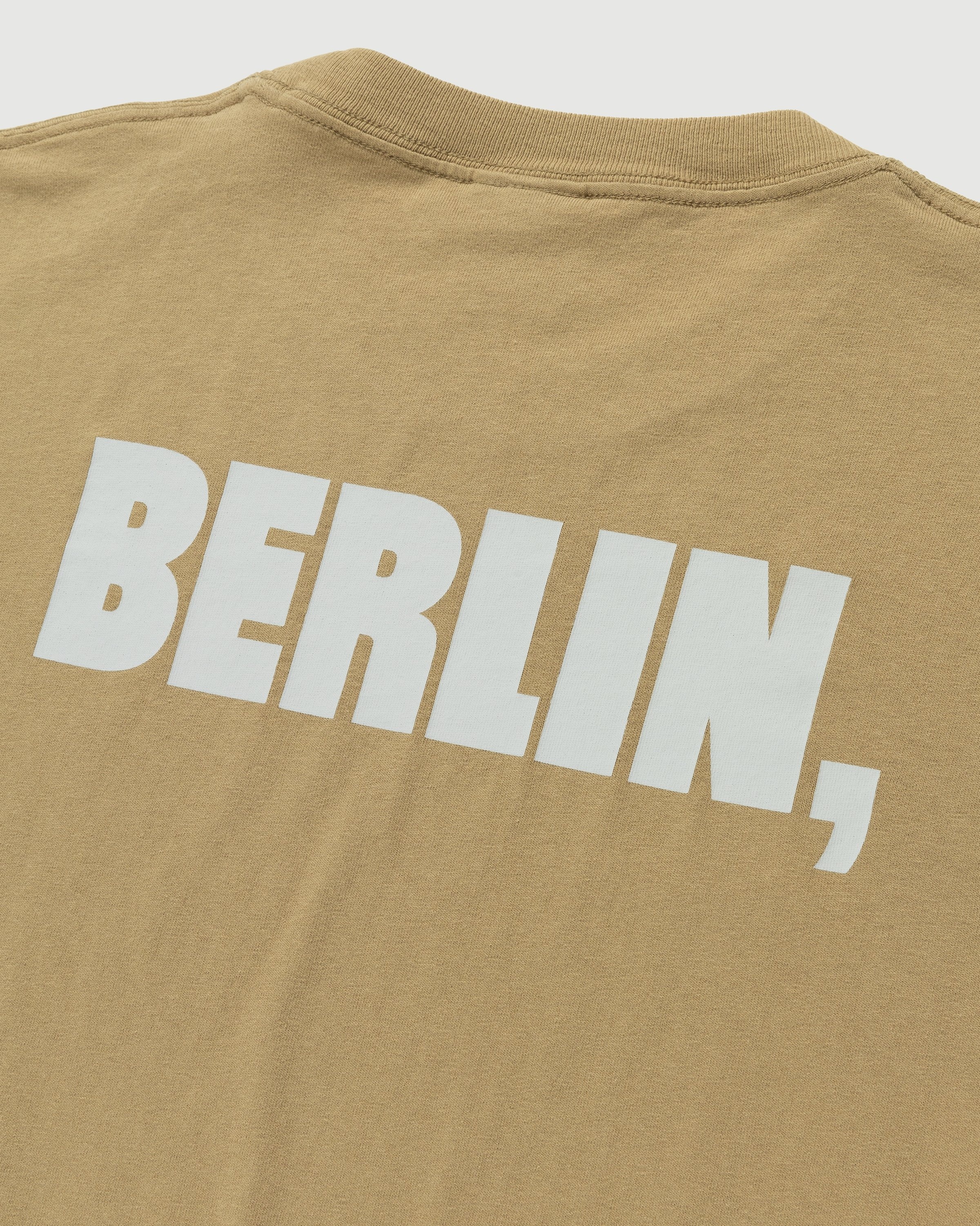 Highsnobiety – BERLIN, BERLIN 3 T-Shirt Military Green - Tops - Beige - Image 5