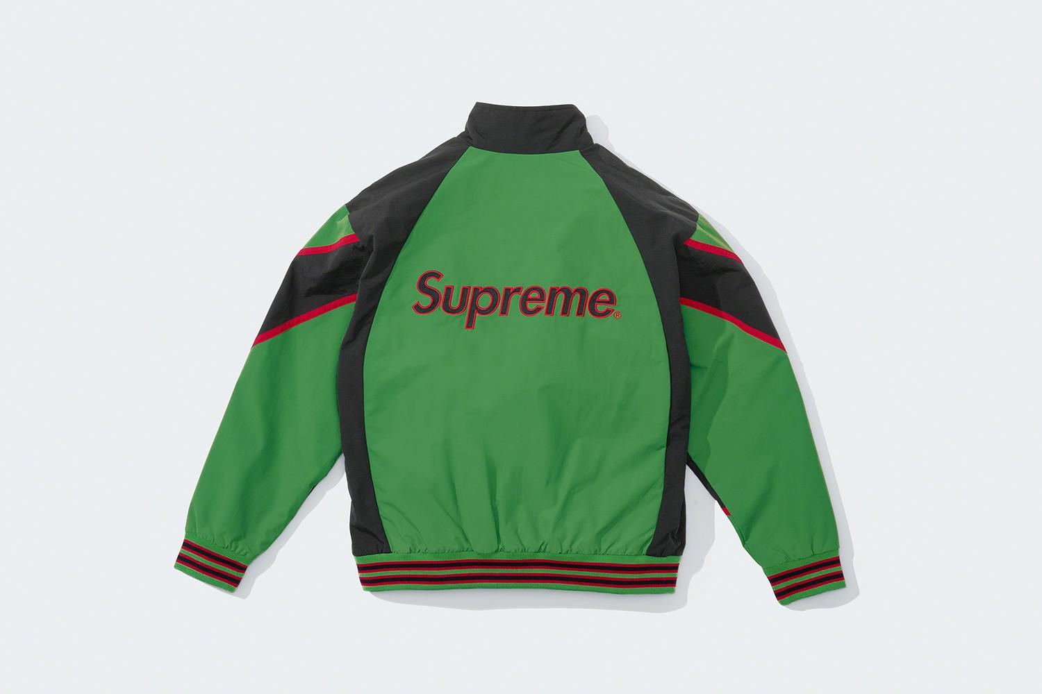 supreme-new-york-yankees-fw21-collection-1