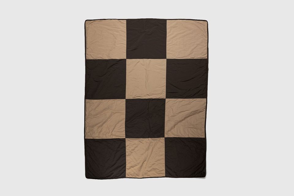 10 of the Best Blankets for Fall 2021