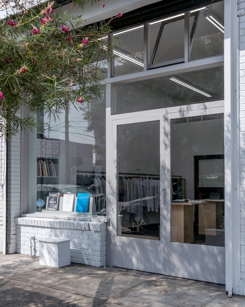 Lady White Co store (3)