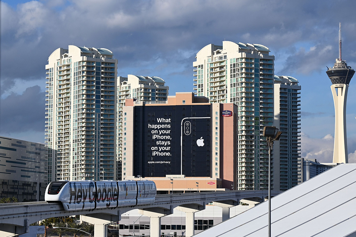 apple trolls google billboard amazon