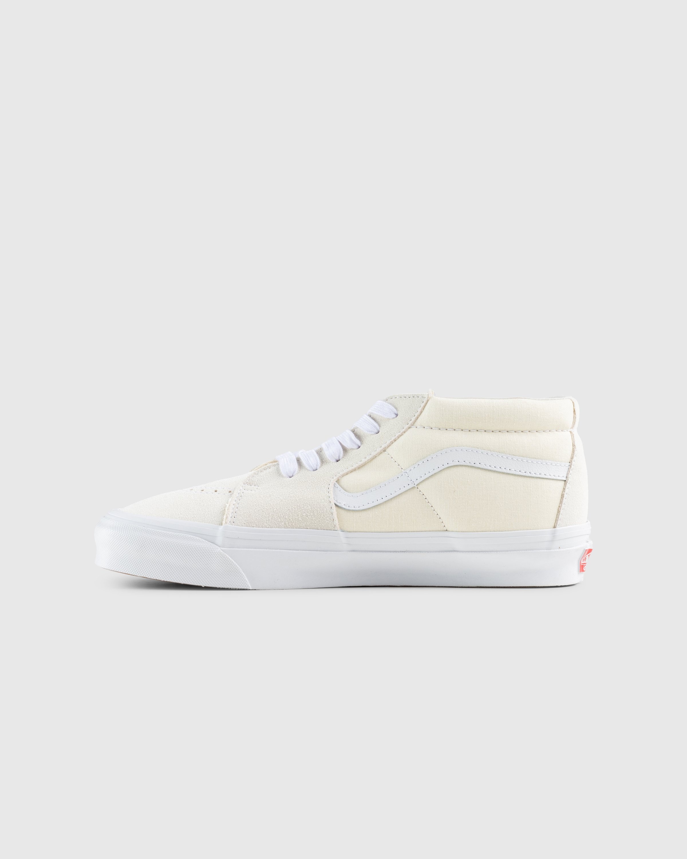 Moonbeam true white vans top