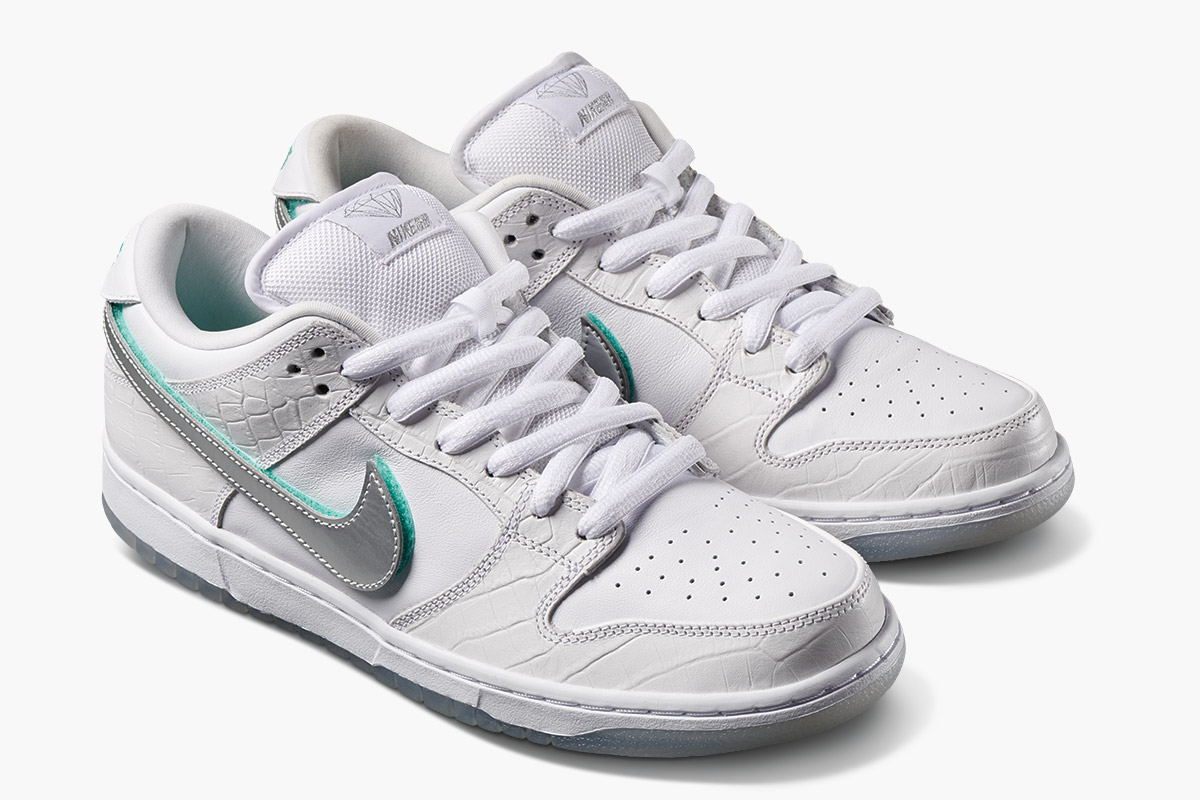 Oost Aandringen Imperialisme Cop the Diamond Supply Co. x Nike SB Dunk Low Now at StockX