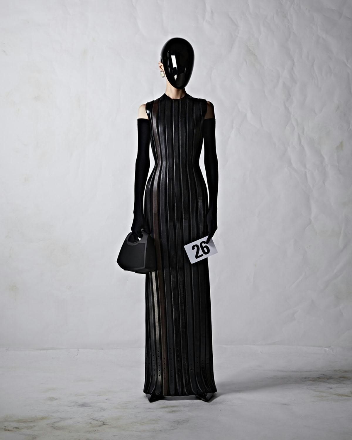 balenciaga-couture-2022-kim-kardashian-26
